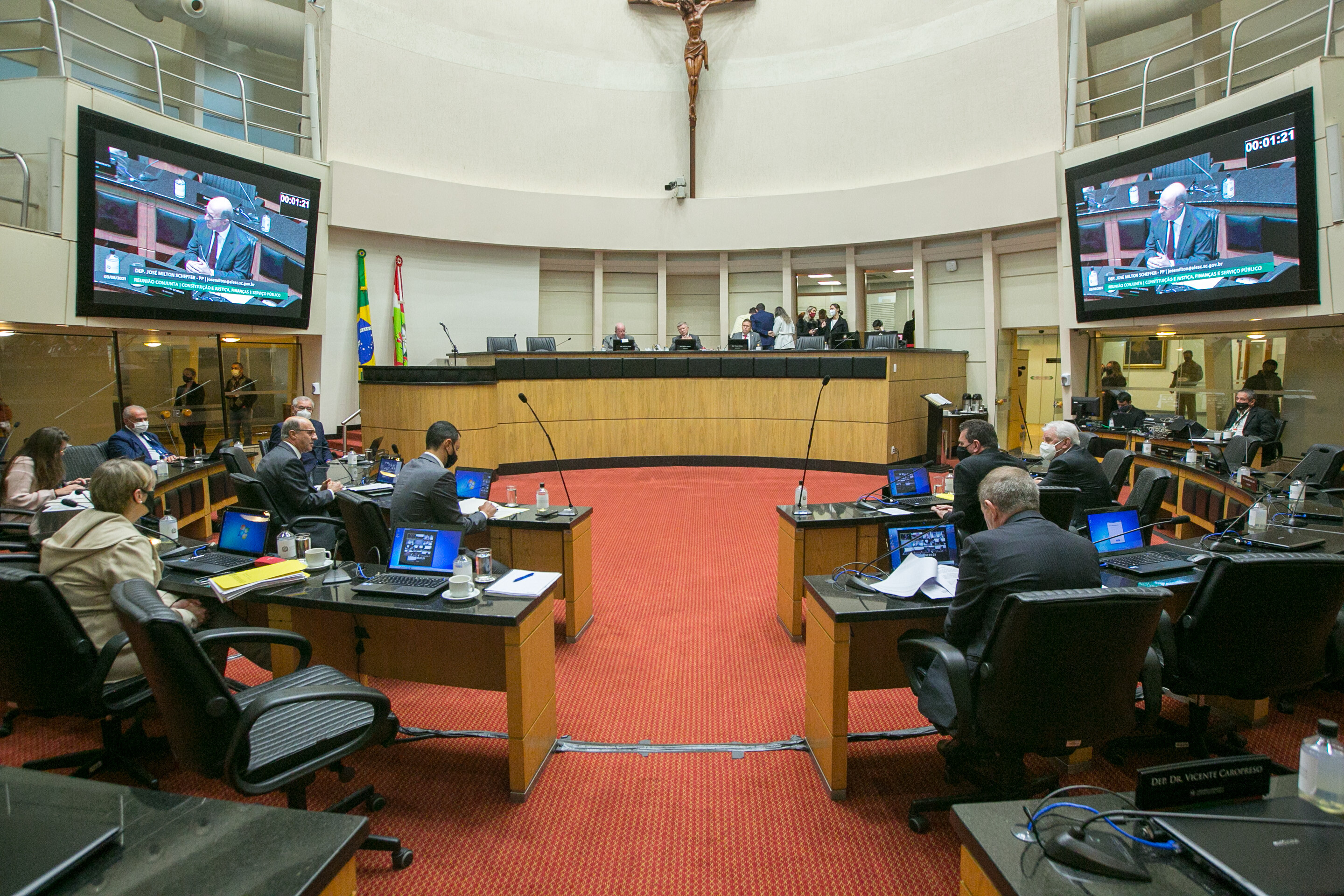 Com aval das comissões, Reforma da Previdência segue para o plenário