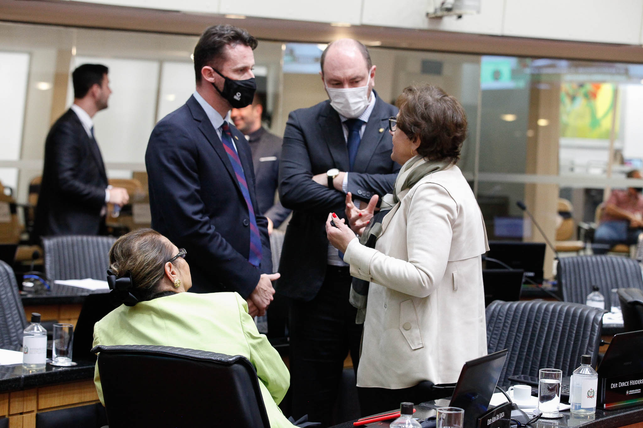 Deputada Ada Faraco de Luca (MDB), Deputado Fernando Krelling (MDB), Deputado Mauro de Nadal (MDB), Deputada Dirce Heiderscheidt (MDB