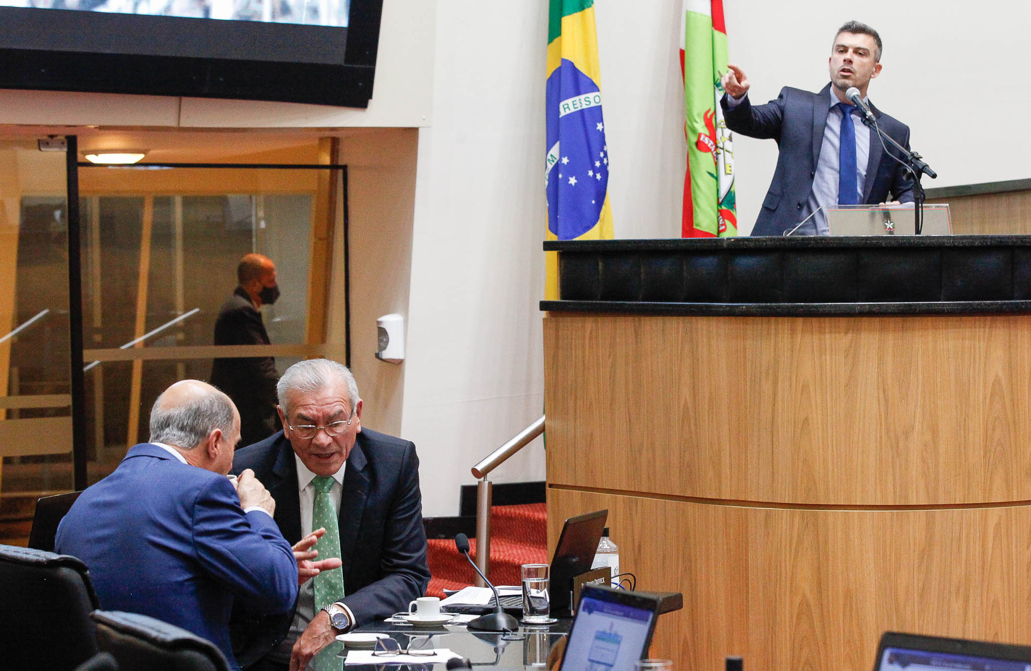 Deputado José Milton Scheffer (PP), Deputado Silvio Dreveck (PP), Deputado Bruno Souza (NOVO)