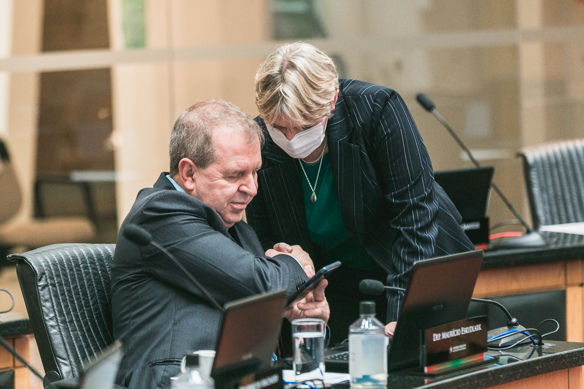 Deputada Luciane Carminatti (PT) - Deputado Maurício Eskudlark (PL)