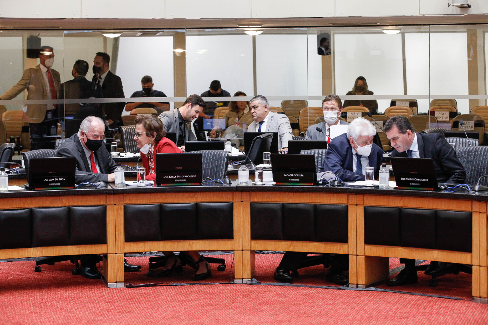 Deputado Romildo Titon (MDB), Deputada Dirce Heiderscheidt (MDB), Deputado Moacir Sopelsa (MDB), Deputado Valdir Cobalchini (MDB)