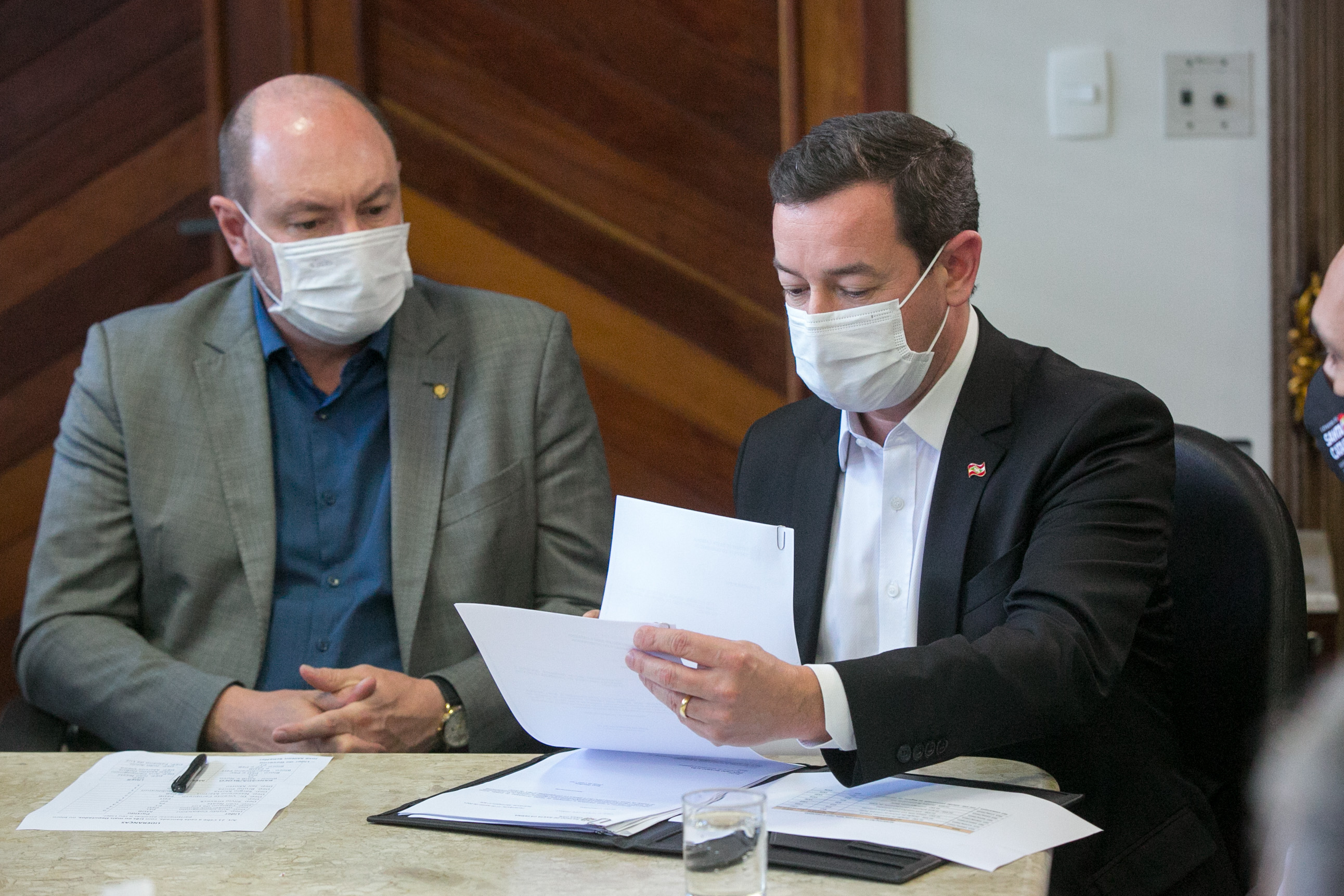 Deputado Mauro de Nadal (MDB)  e Secretario da Casa Civil, Eron Giordani