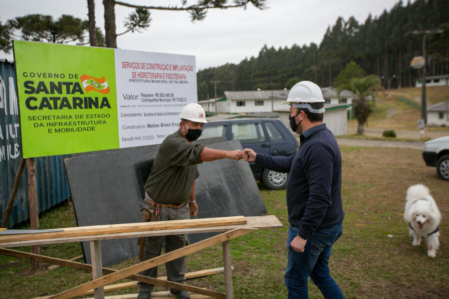 Visita a obra concretizada com emenda impositiva do mandato