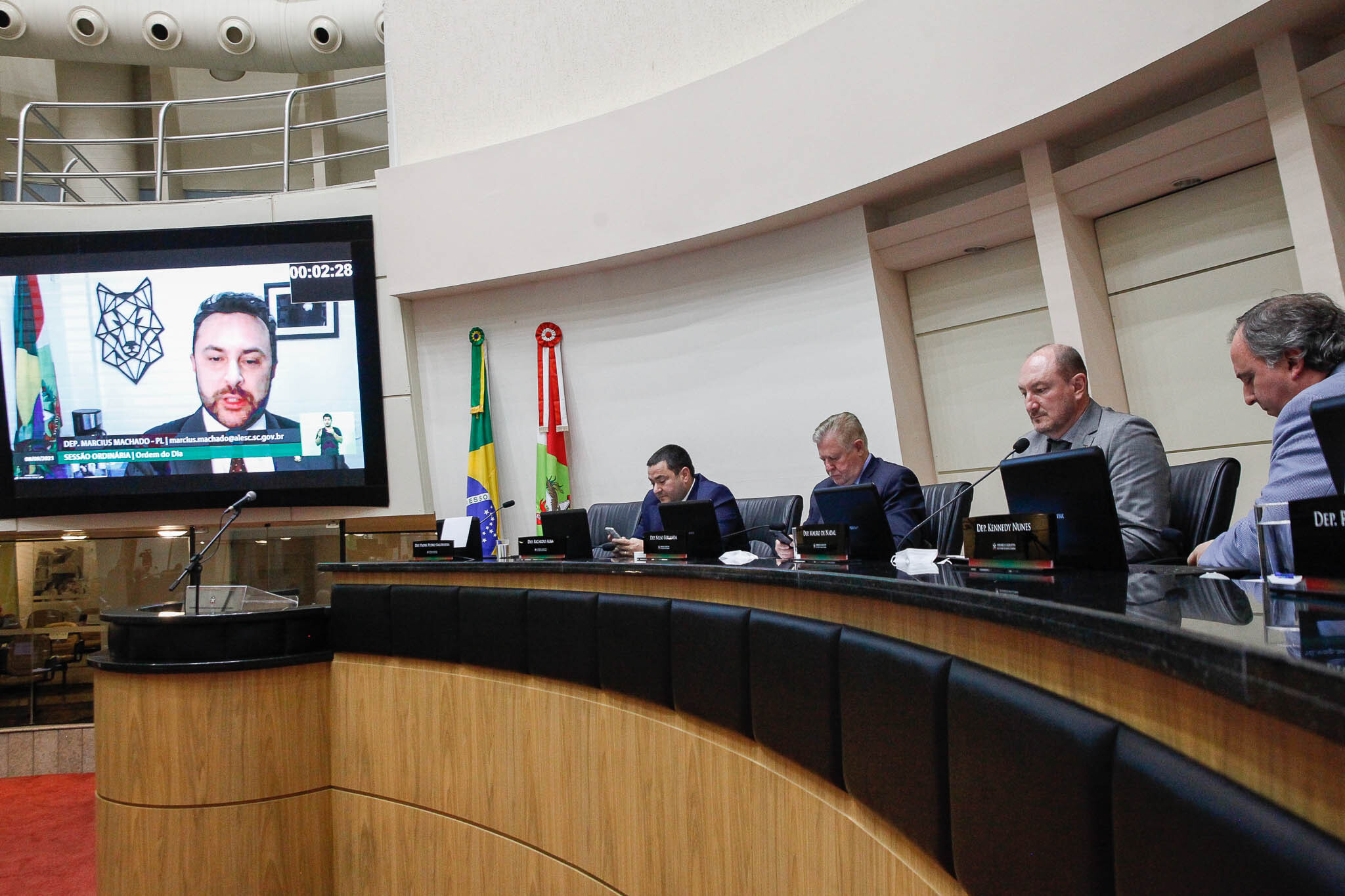 Parlamentares aprovam liberação de mais recursos para obras em BRs