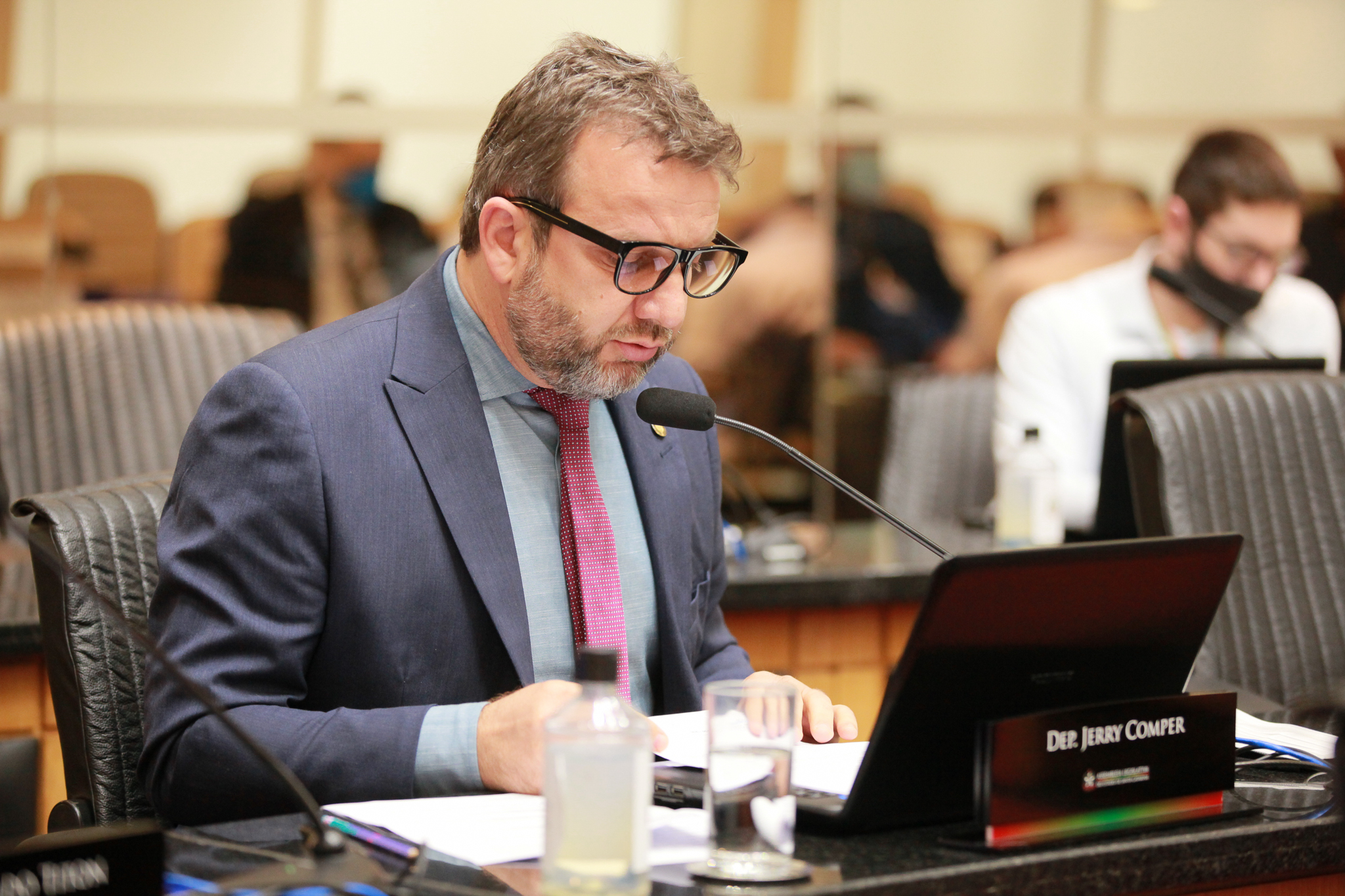 - Deputado Jerry Comper (MDB)