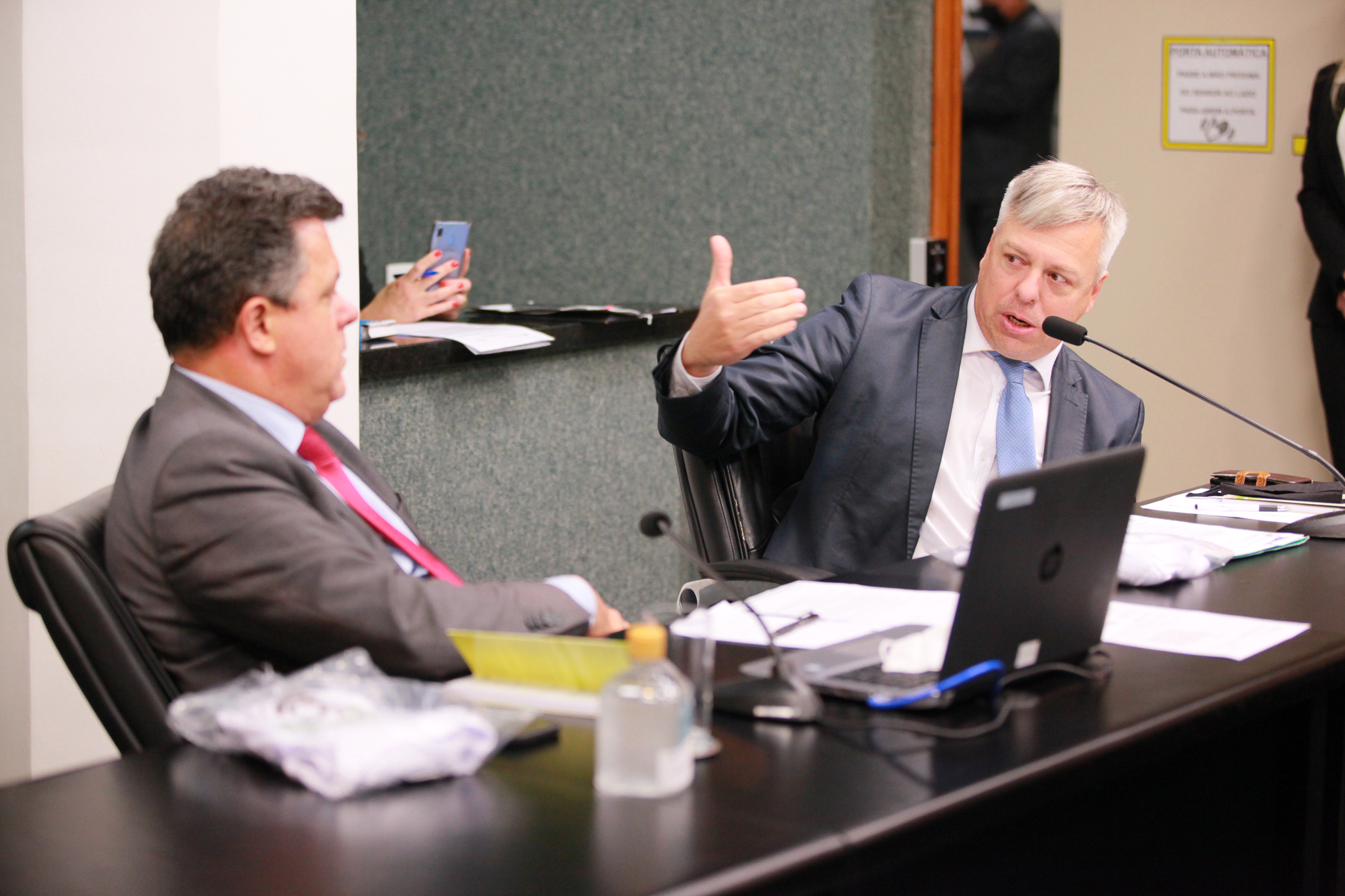 - Deputado Ivan Natz (PL)  - Deputado Fabiano da Luz (PT)