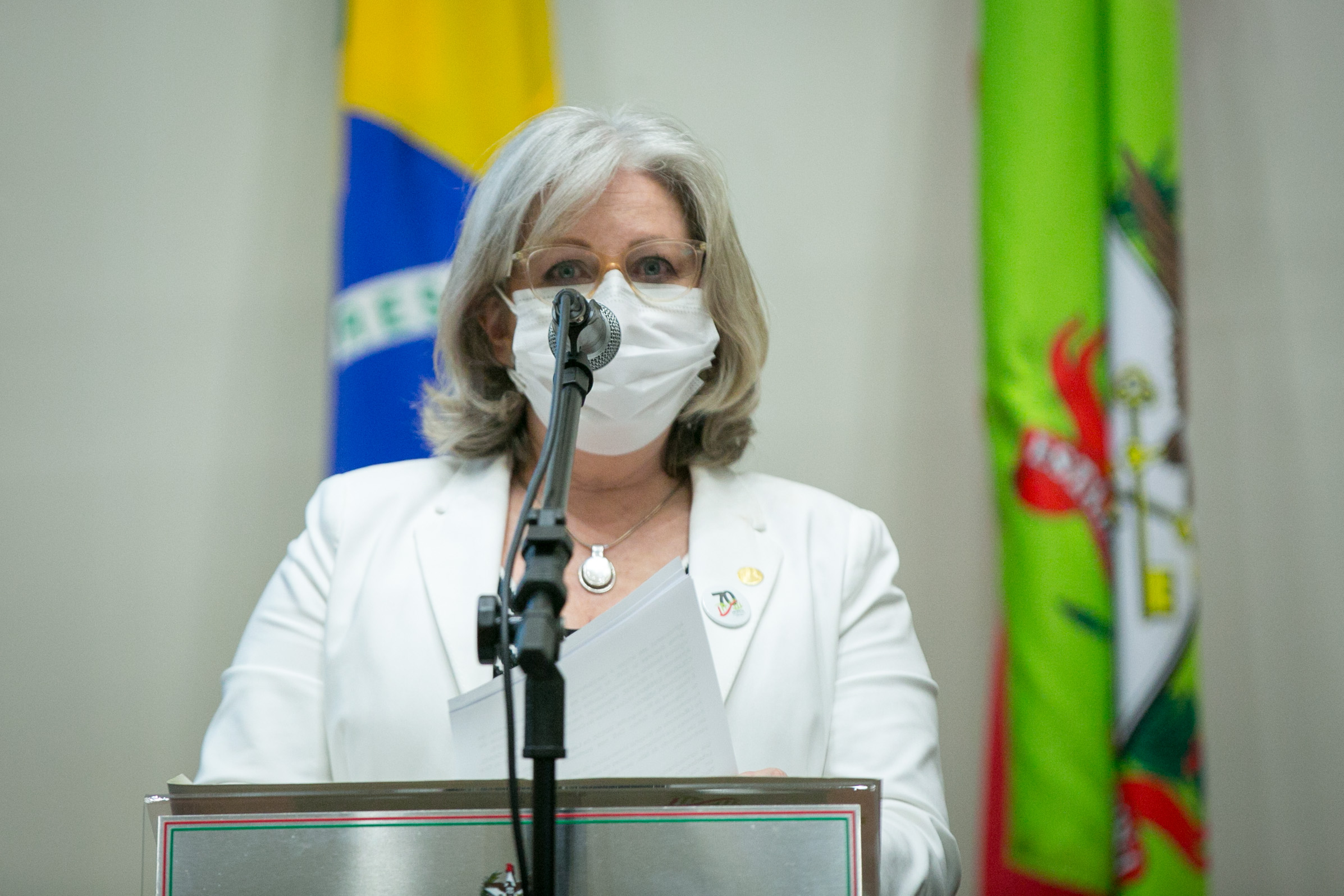 Diretora geral do Lacen, Marlei Pickler Debiasi dos Anjos