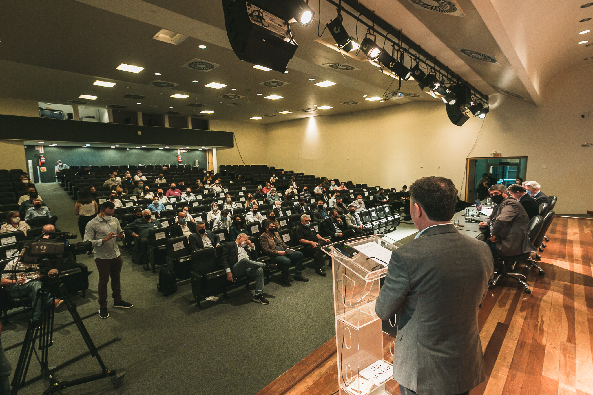 Lidernças políticas e empresariais prestigiaram o debate