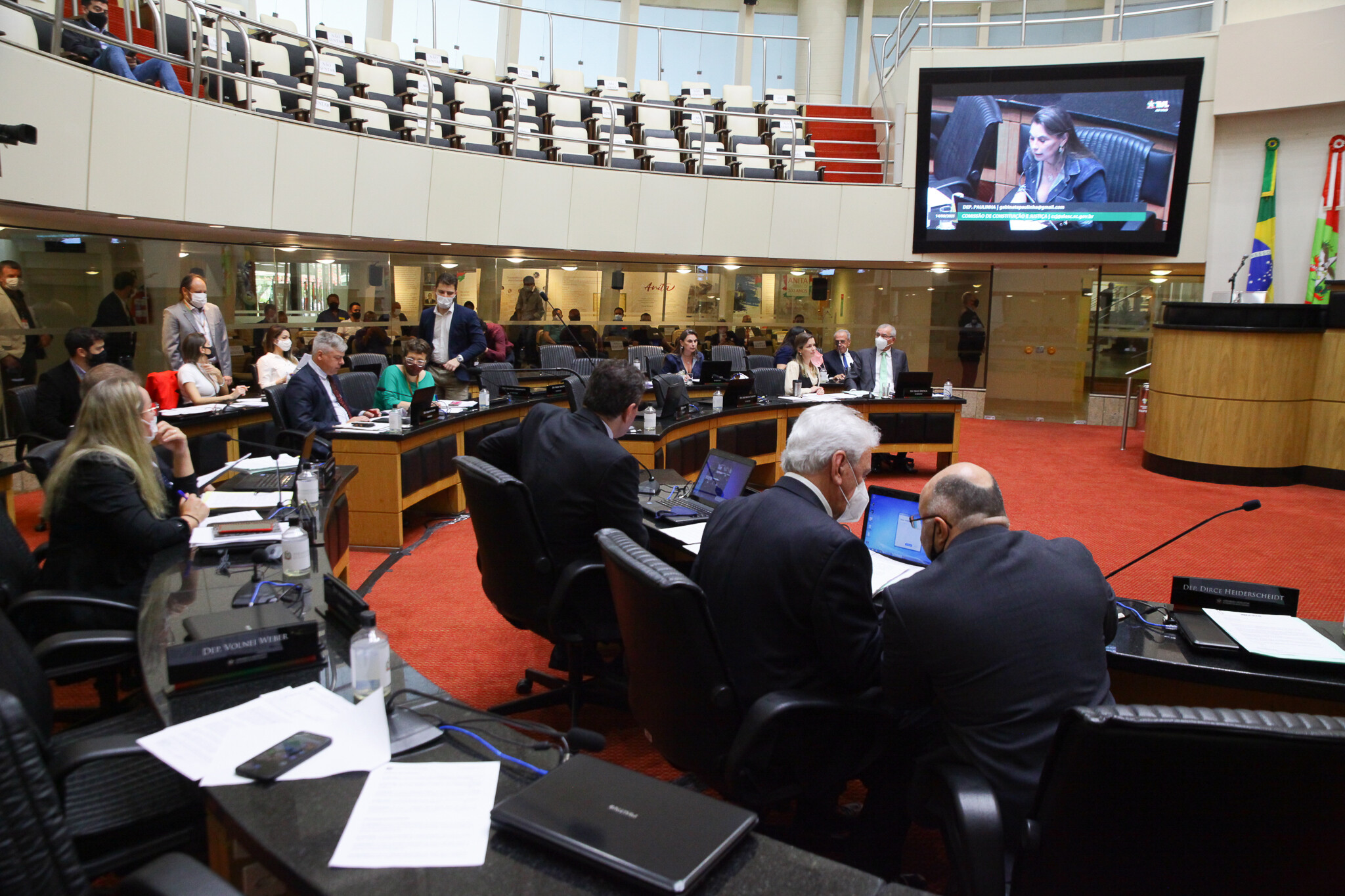 CCJ aprova PEC sobre repasse imediato de emendas para calamidades