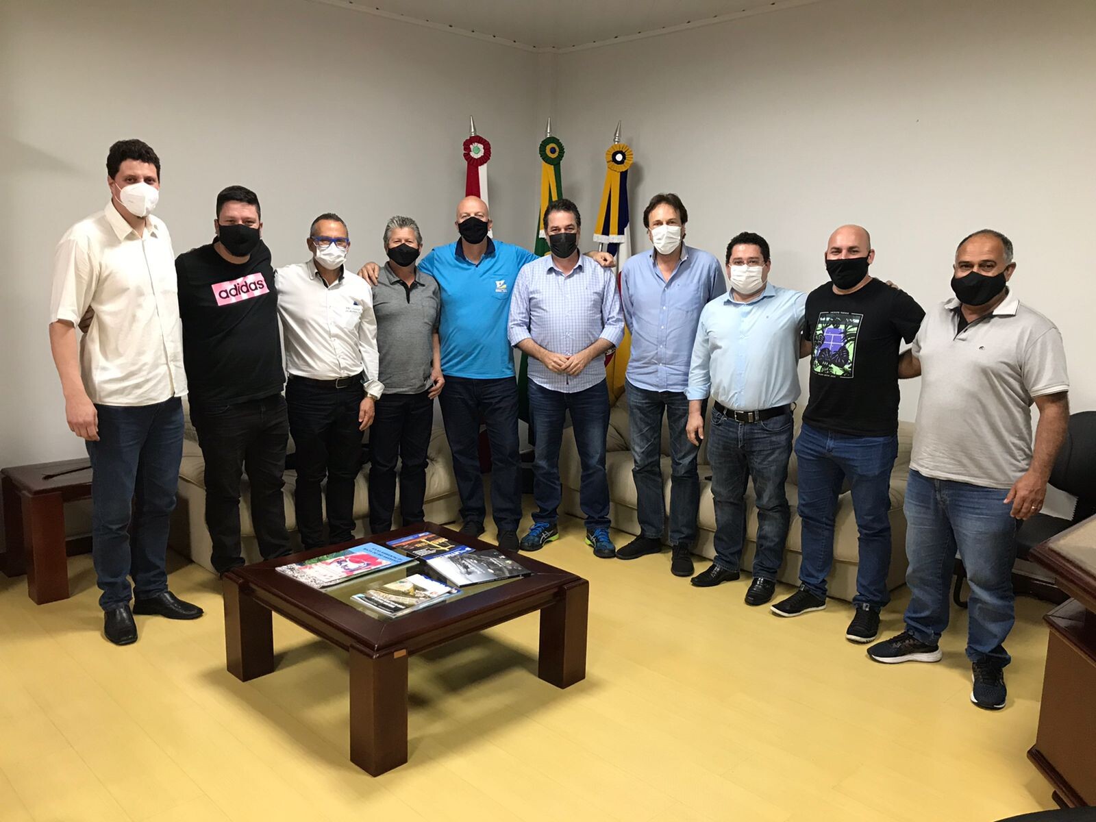 Minotto trata do acesso sul à Praia da Caçamba com prefeitos Cesa e Scaini