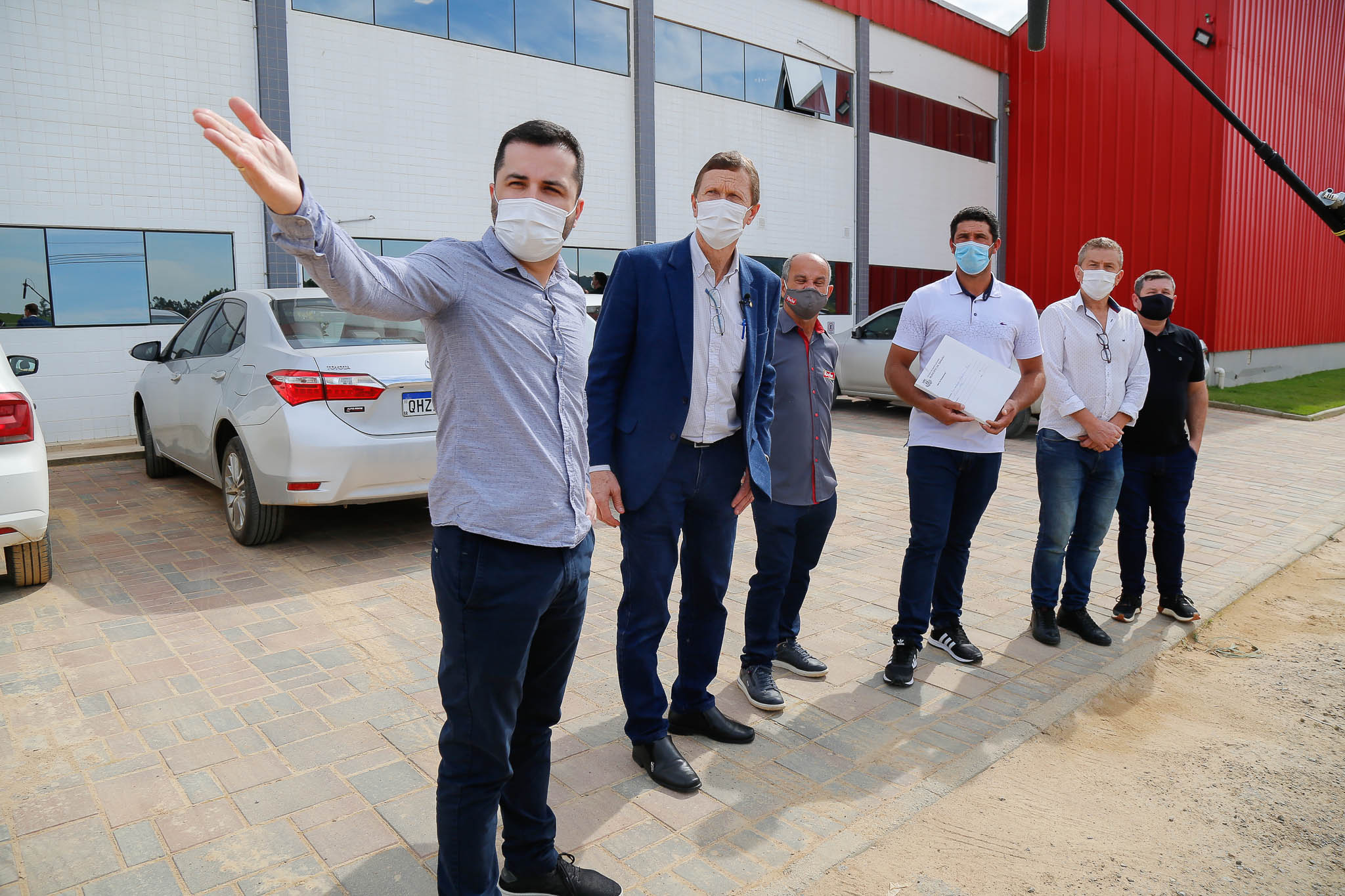 Deputado Volnei Weber (MDB) visita a empresa Rocha Alimentos