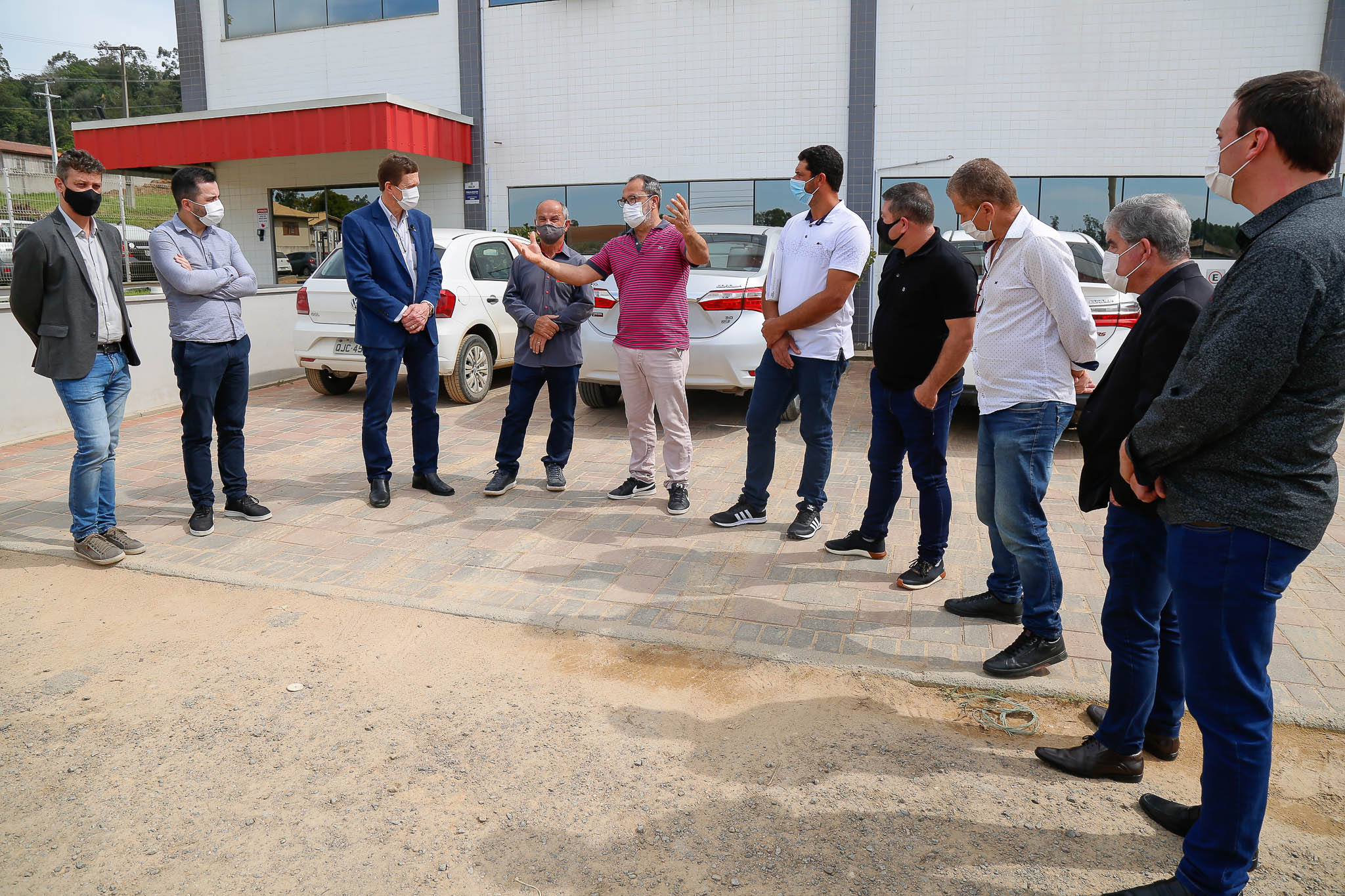 Deputado Volnei Weber (MDB) visita a empresa Rocha Alimentos