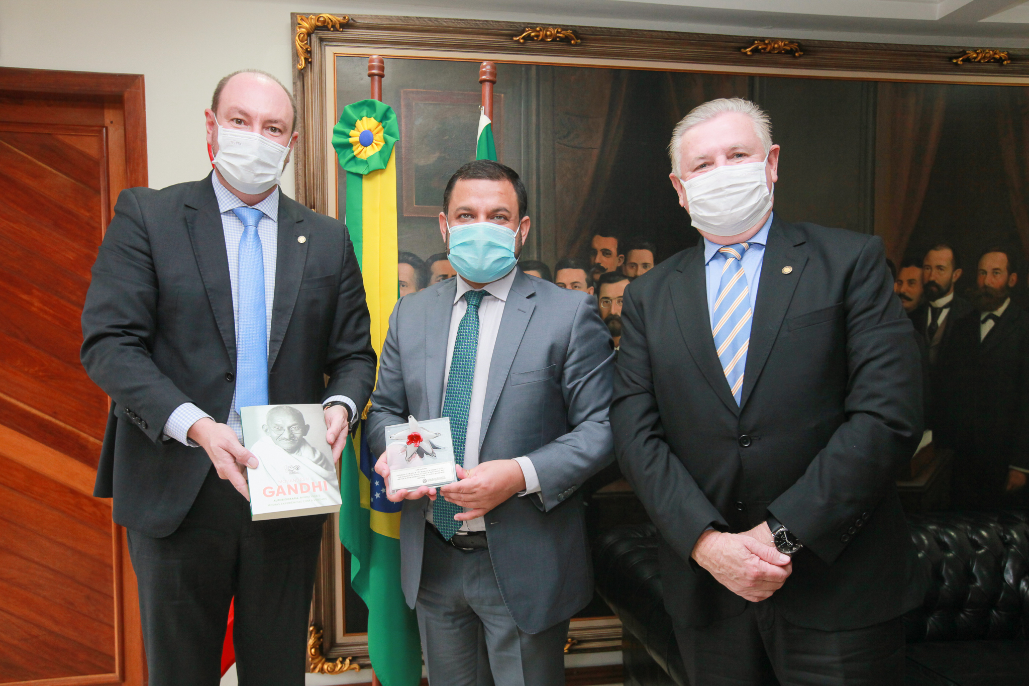 PRESIDÊNCIA – Deputado Mauro de Nadal recebe visita do Cônsul-geral da Índia