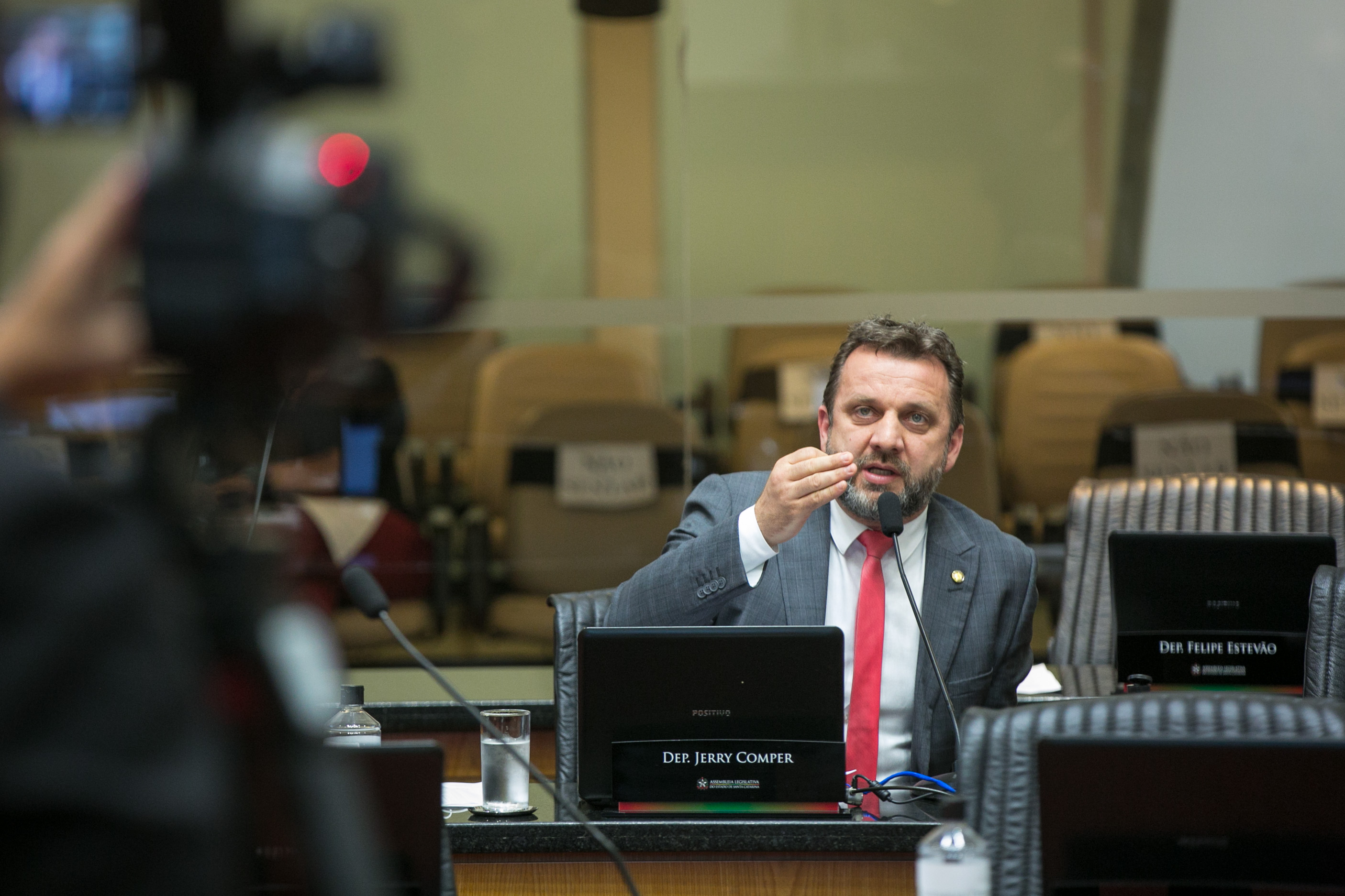 Deputado Jerry Comper (MDB)
