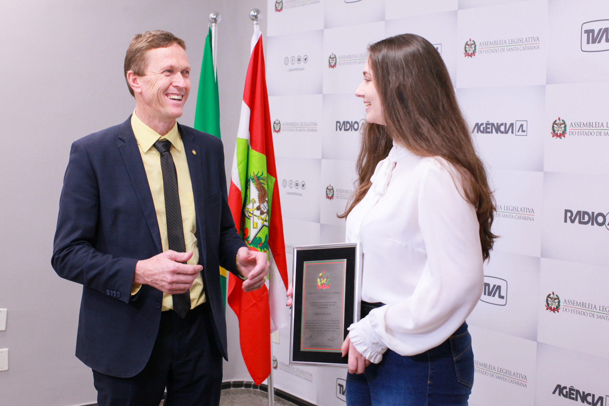 Deputado Volnei Weber (MDB) e Isabela Machado Mayer