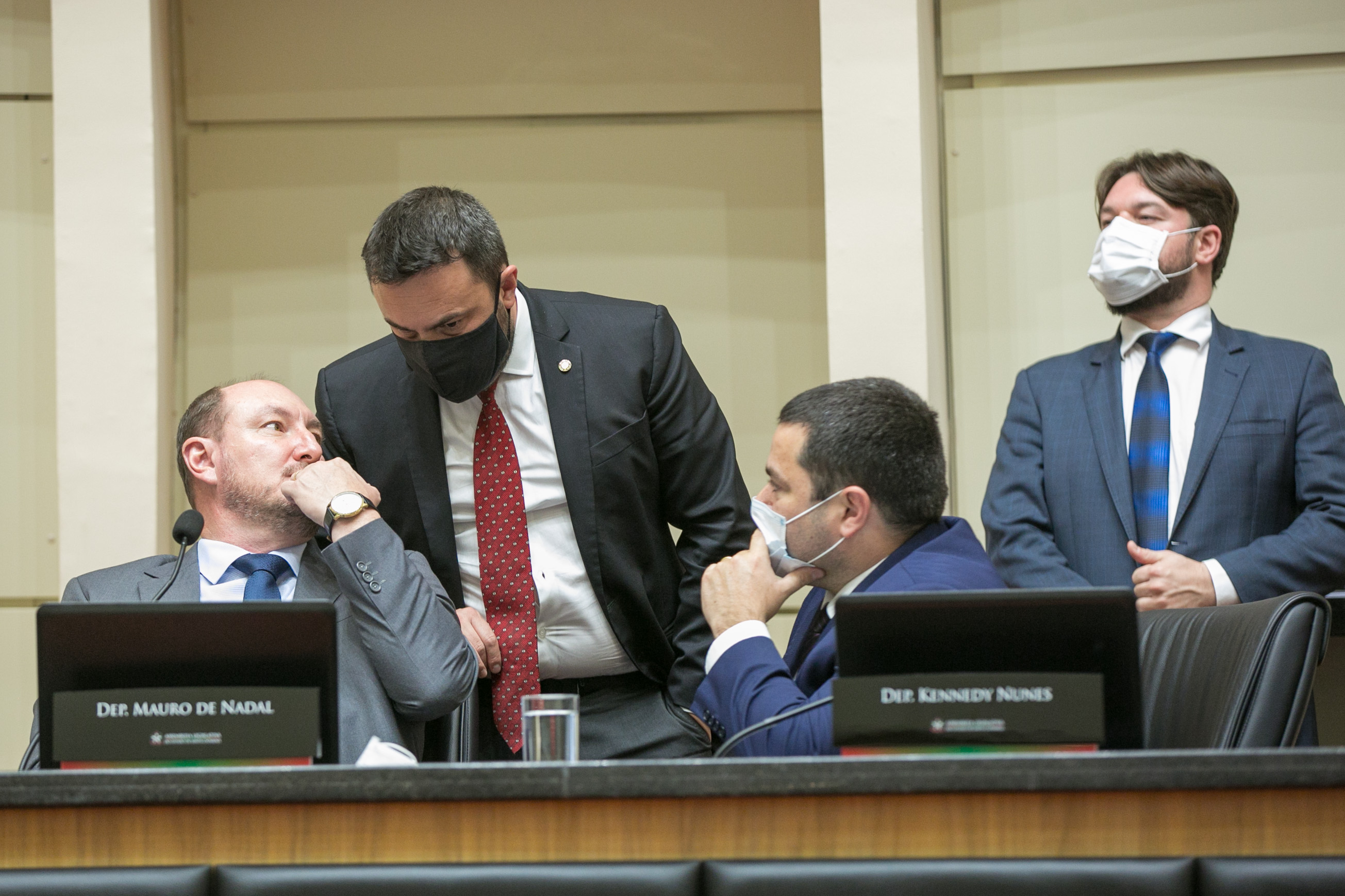 Deputado Mauro de Nadal (MDB), Deputado Marcius Machado (PL) e Deputado Ricardo Alba (PSL)