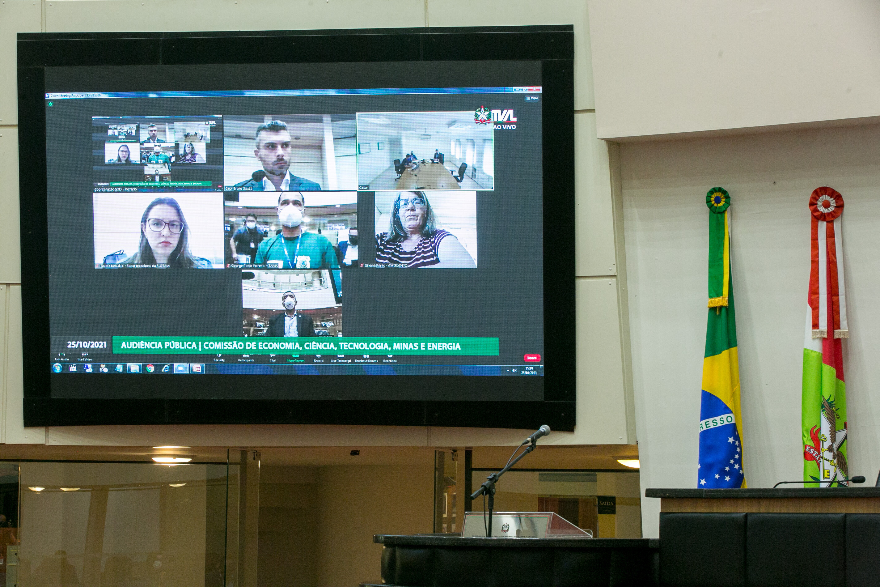 Moradores, especialistas e dirigentes de órgãos ambientais participaram da discussão