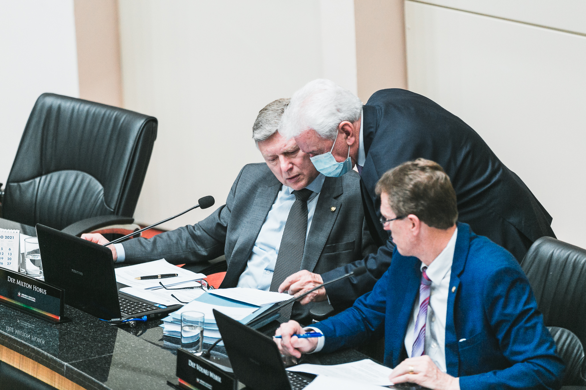 Deputado Moacir Sopelsa (MDB) - Deputado Milton Hobus (PSD) - Deputado Volnei Weber (MDB)