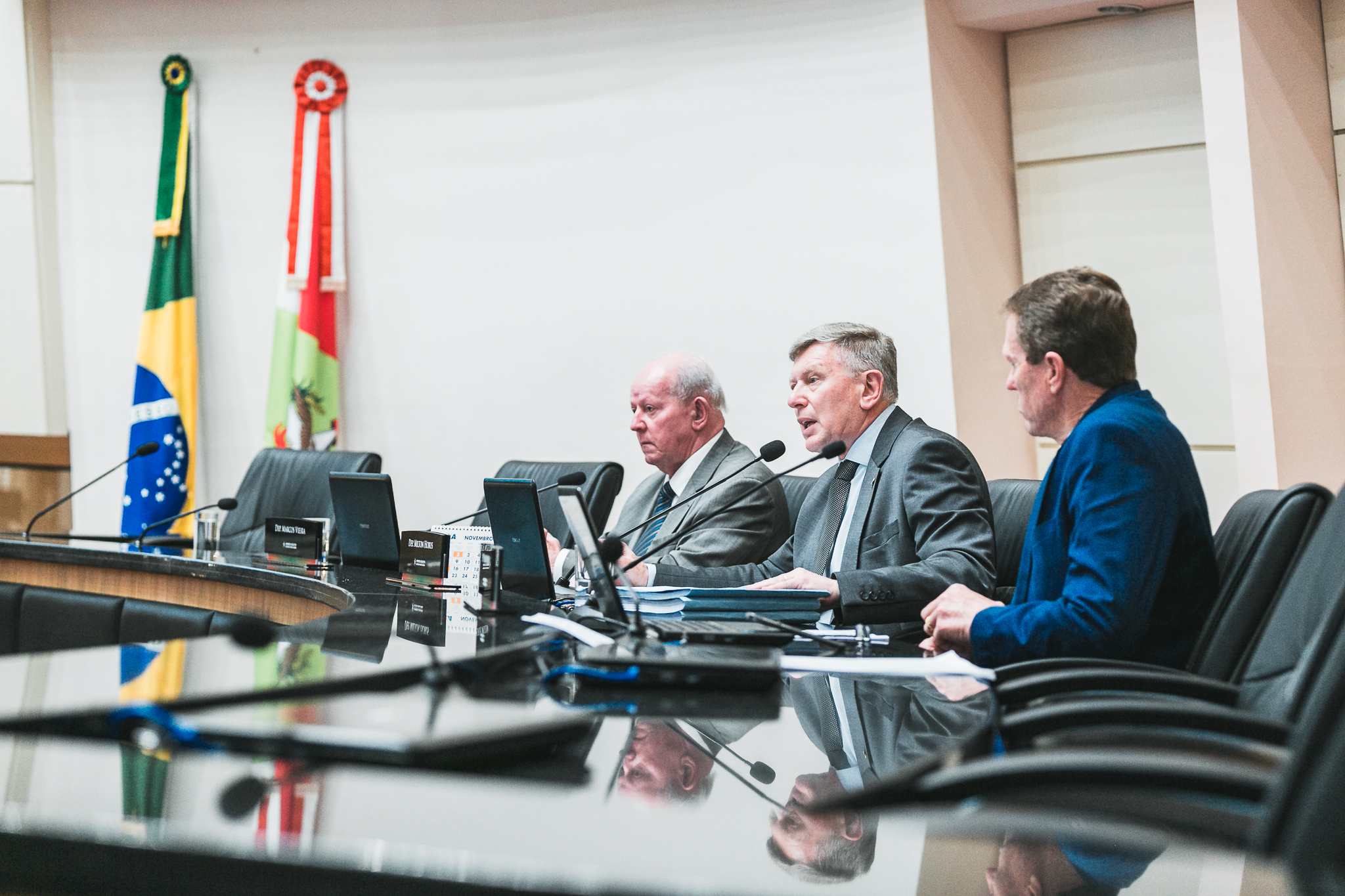 Deputado Marcos Vieira (PSDB) - Deputado Milton Hobus (PSD) - Deputado Volnei Weber (MDB)
