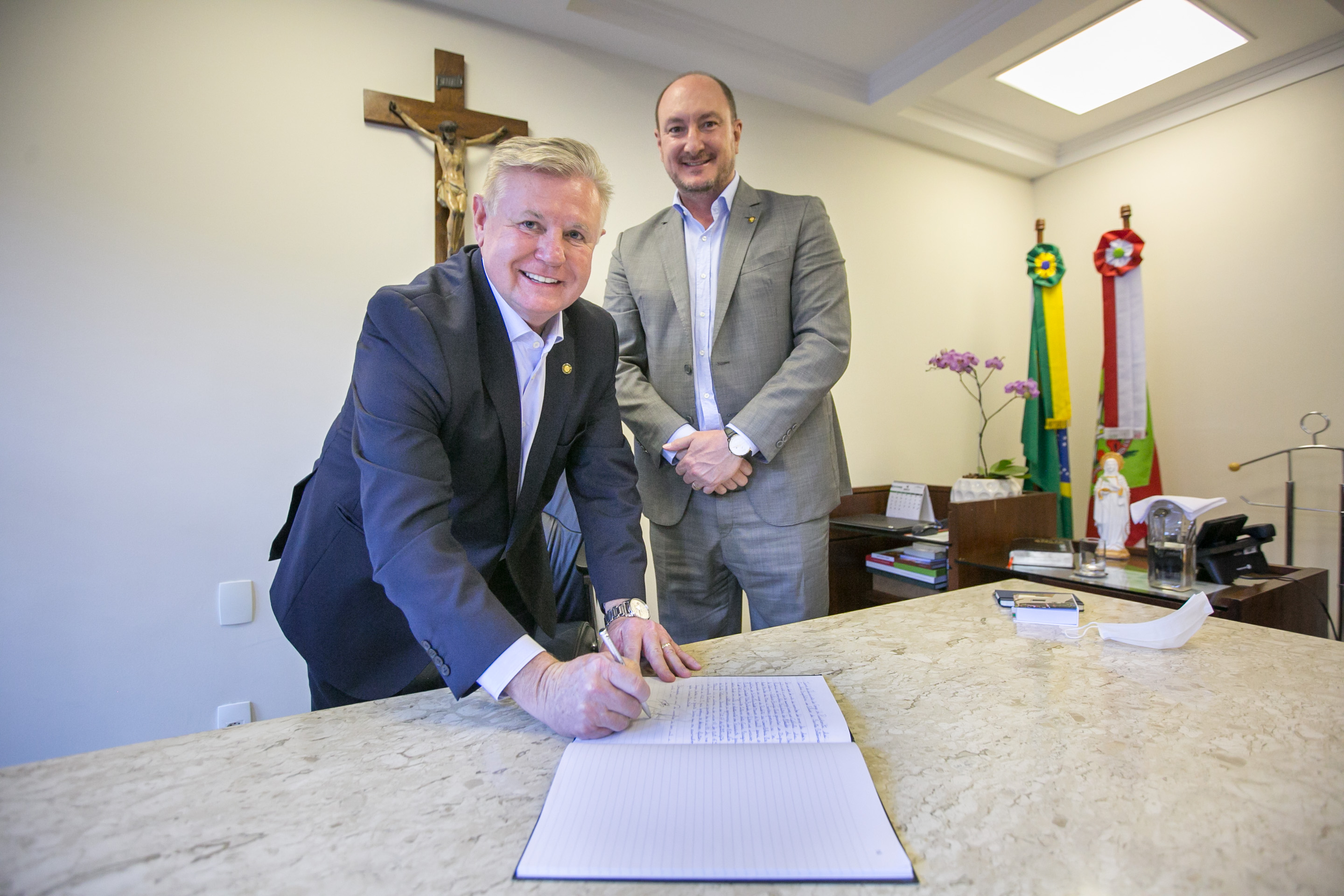 PRESIDÊNCIA – Deputado Nilso Berlanda assume a presidência da Alesc