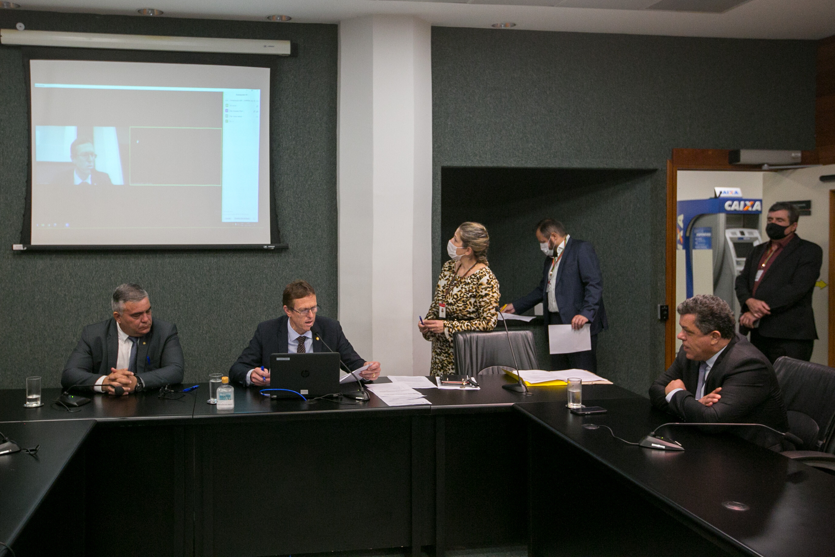 Comissão Mista que analisa desestatização de portos é prorrogada por 60 dias