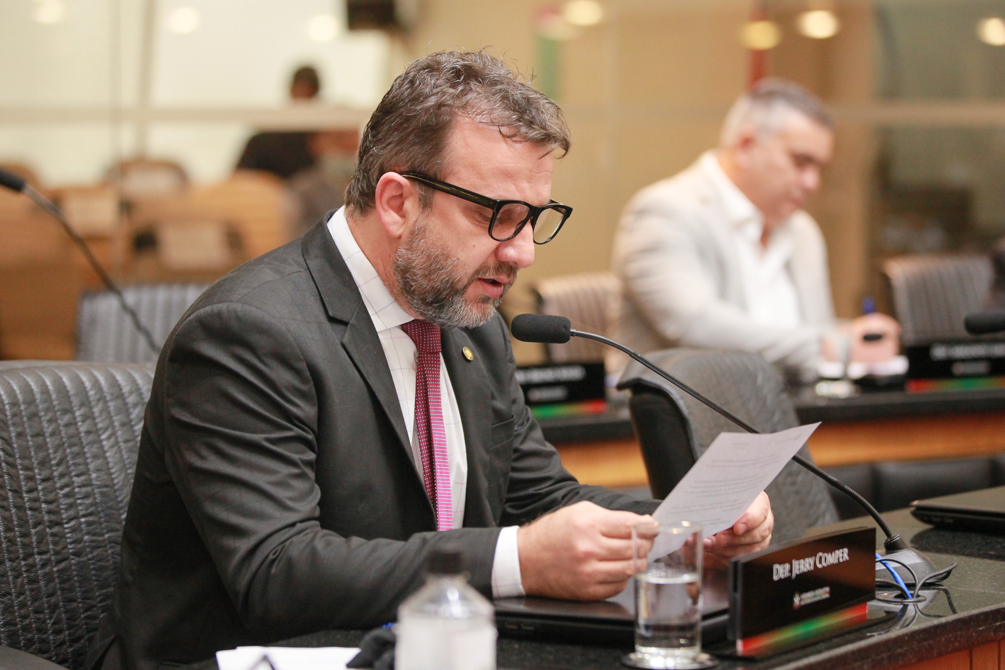- Deputado Jerry Comper (MDB)