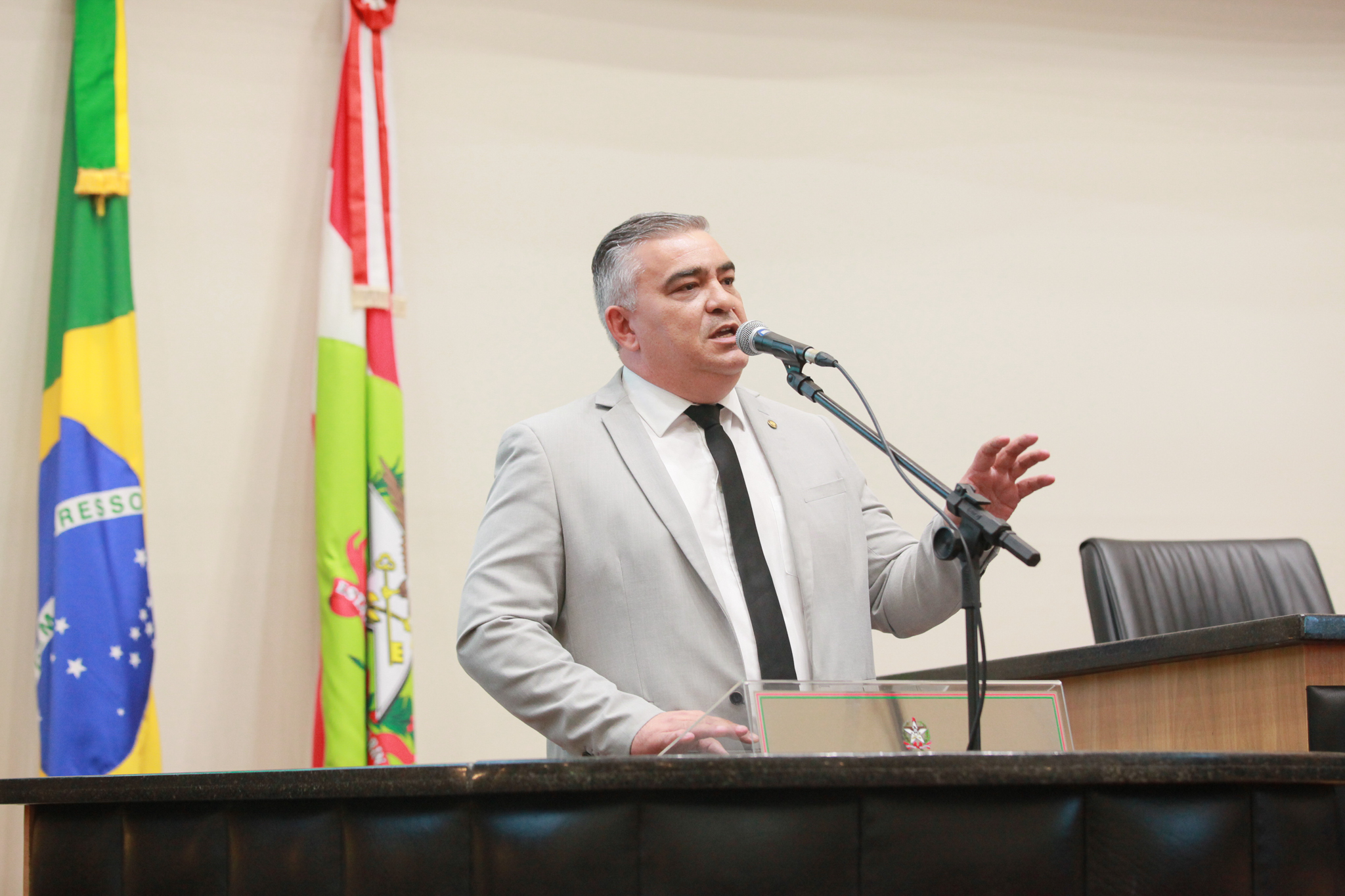 - Deputado Sargento Lima (PL)