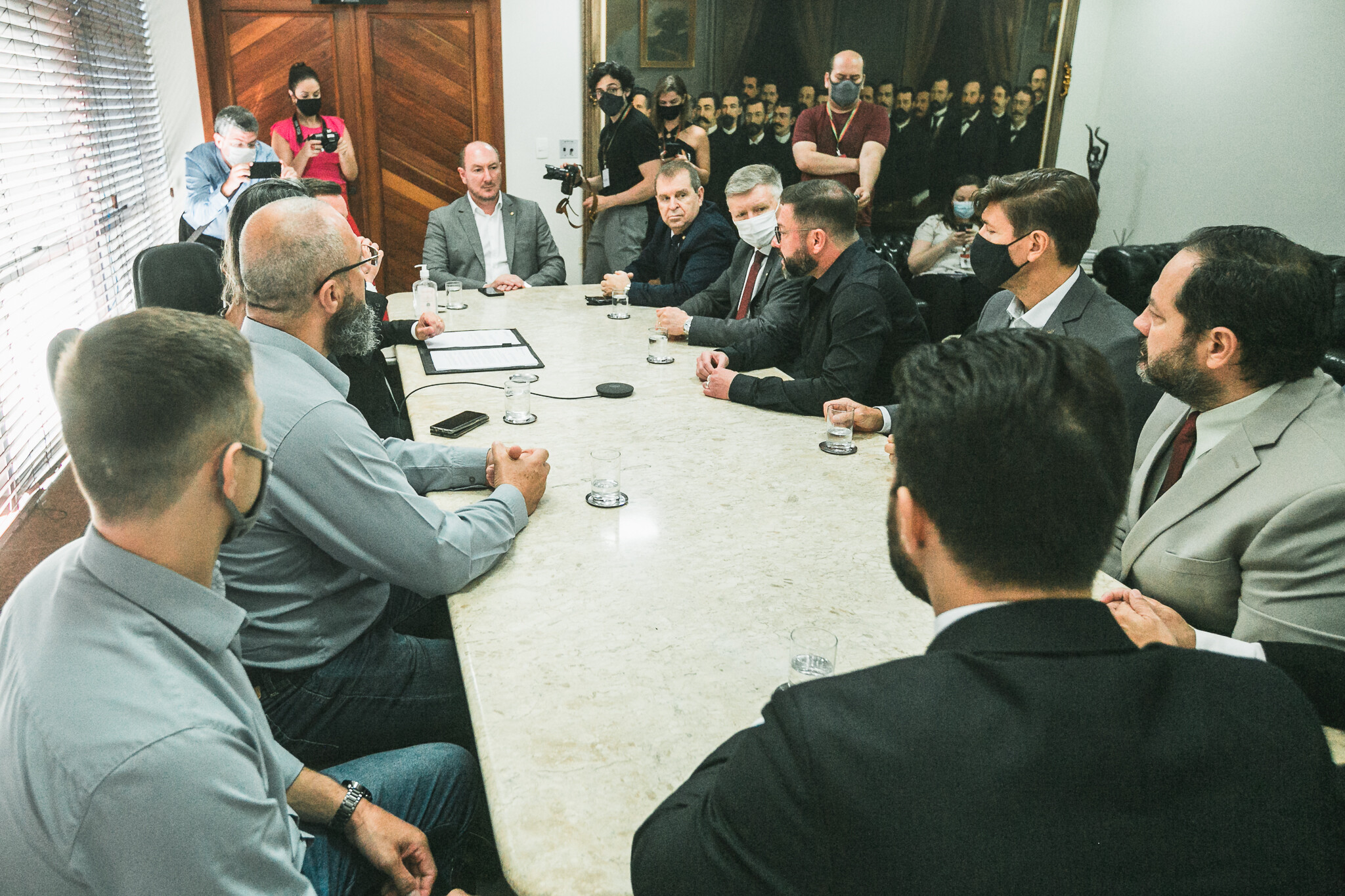 Alesc recebe proposta de reestruturação de carreiras da Polícia Civil