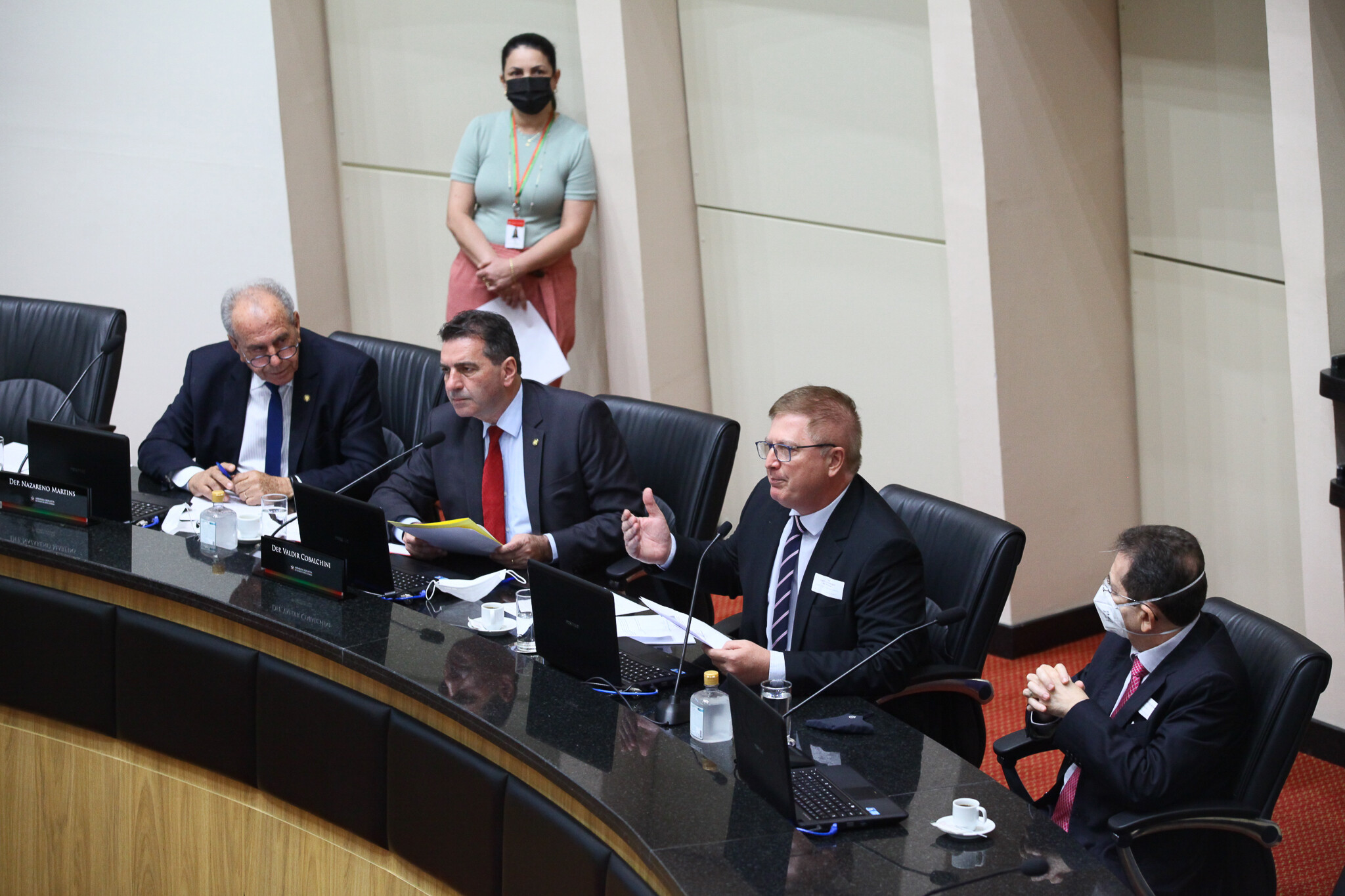 Comissão especial aprova indicações para presidente e diretor da Aresc