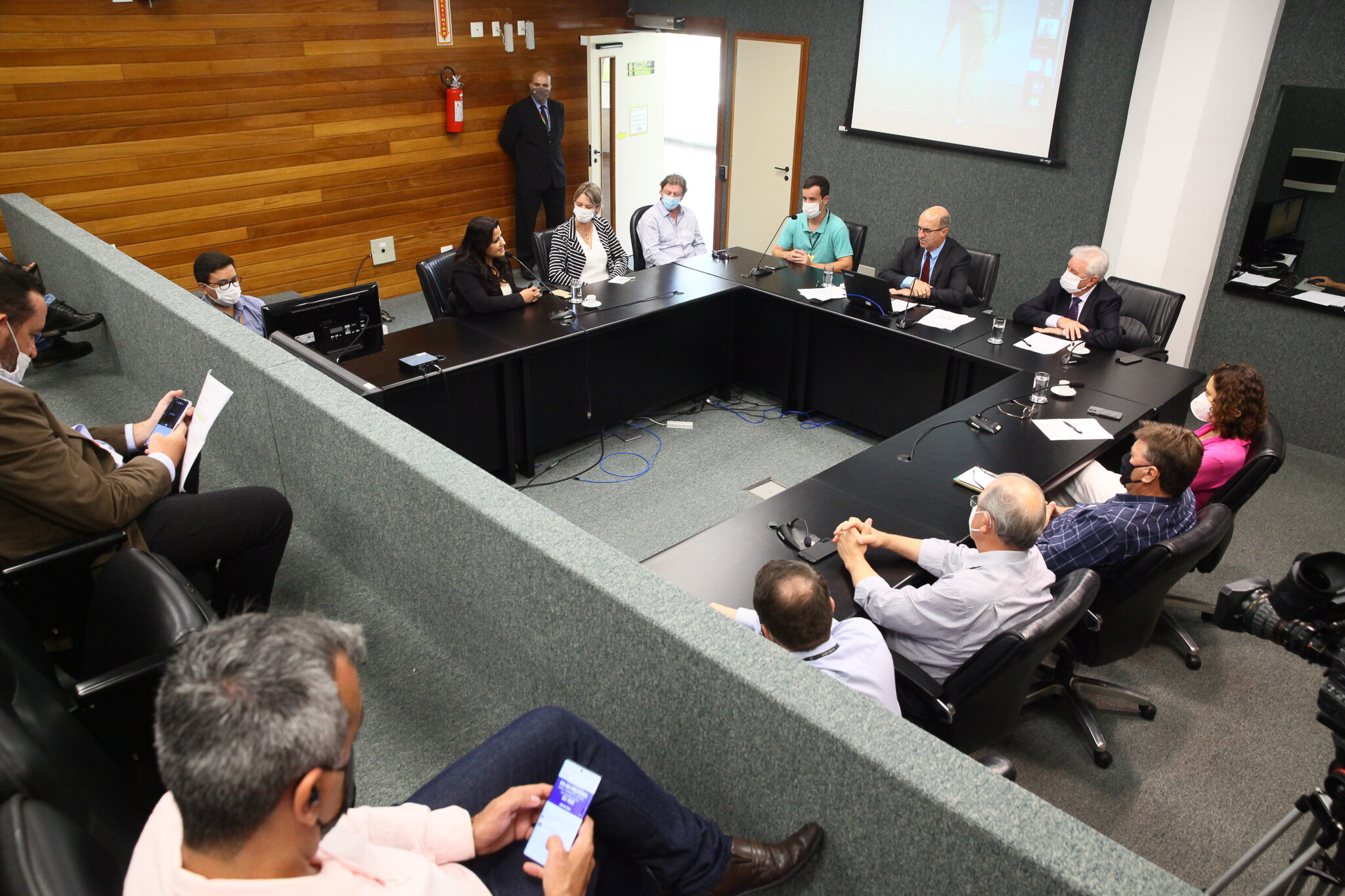 Comissão debate política reversa de embalagens de agrotóxicos