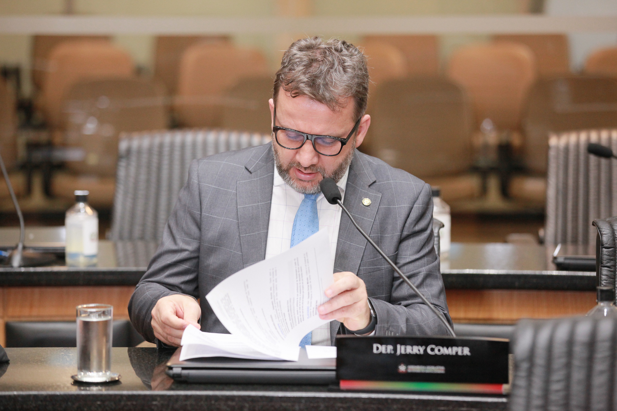- Deputado Jerry Comper (MDB)