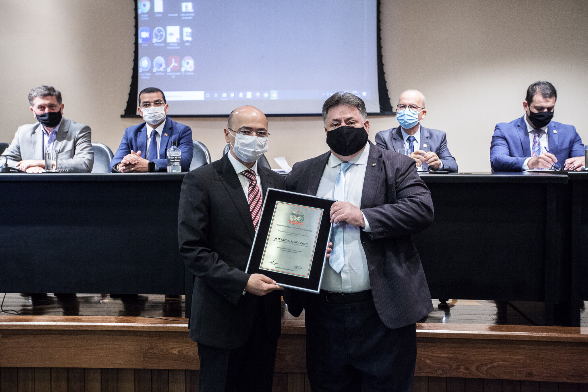 Ato solene reconhece trabalho das igrejas evangélicas na pandemia