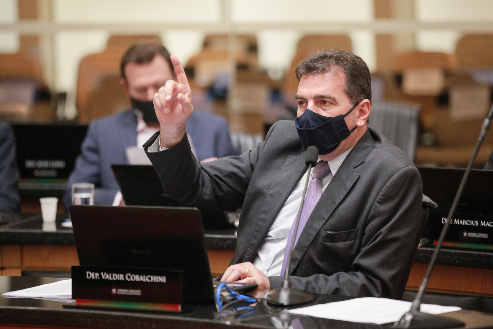 - Deputado Valdir Cobalchini (MDB)
