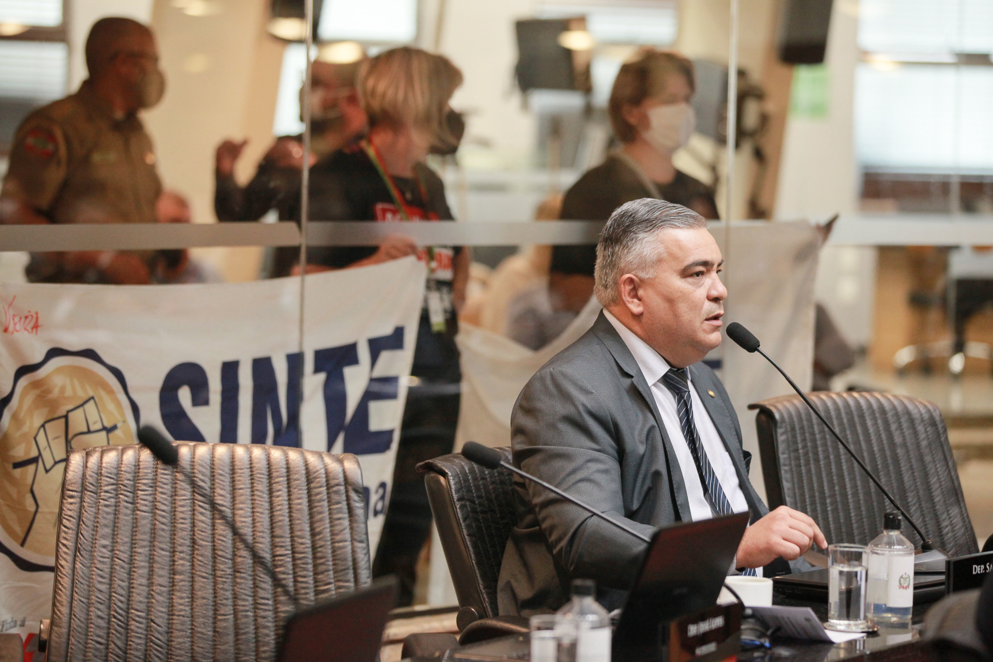 - Deputado Sargento Lima (PL)