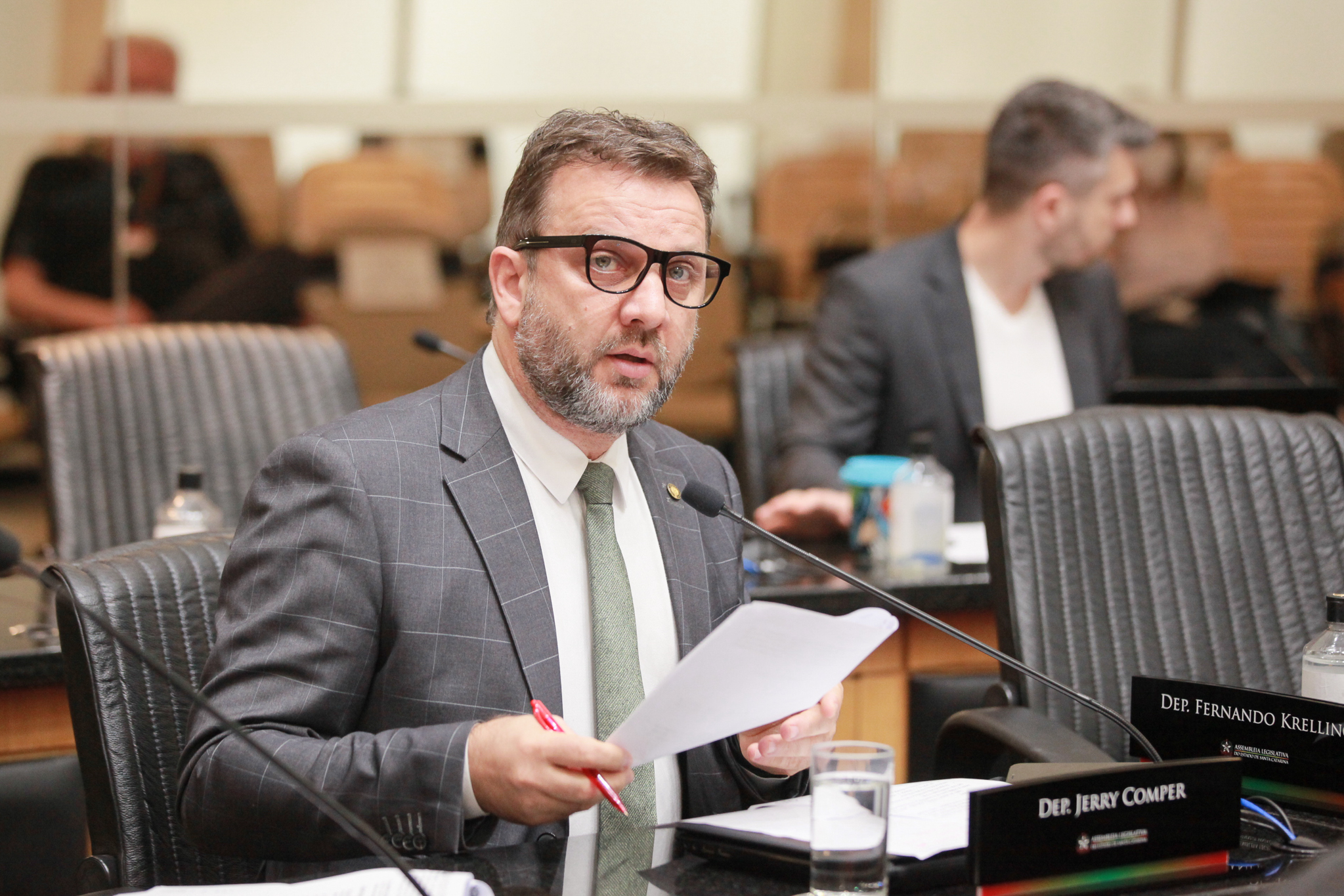 - Deputado Jerry Comper (MDB)