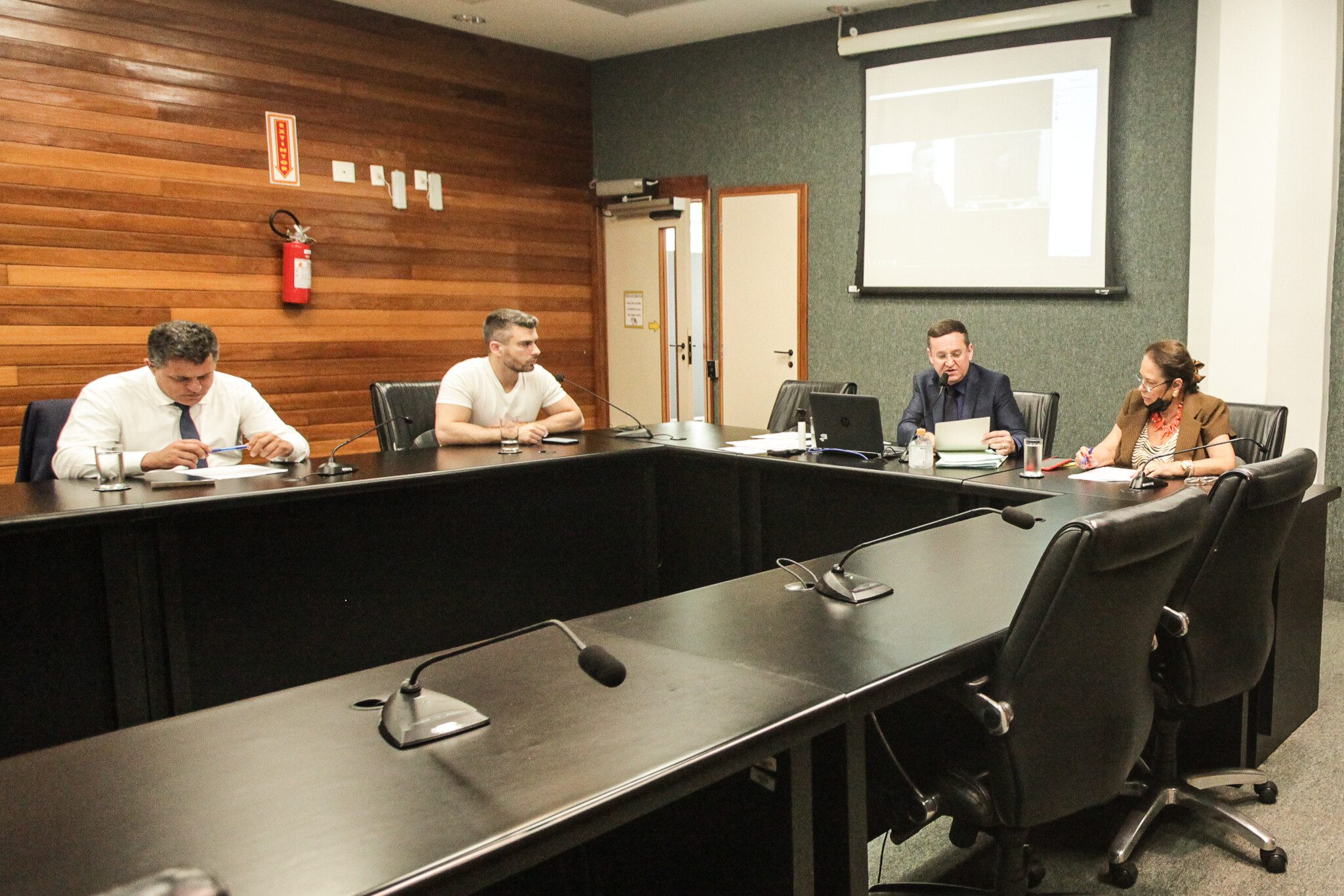 Comissão de Economia aprova três projetos de lei na última reunião do ano