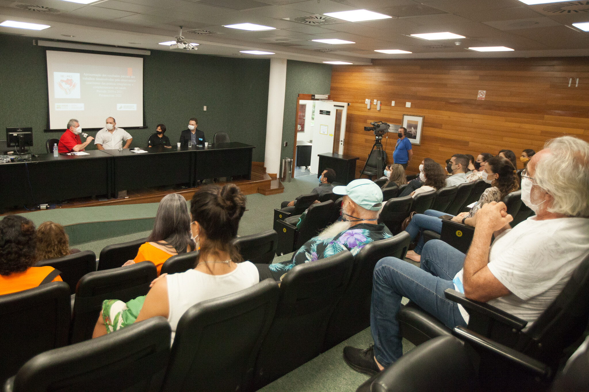Reunião destaca avanços das práticas integrativas e complementares