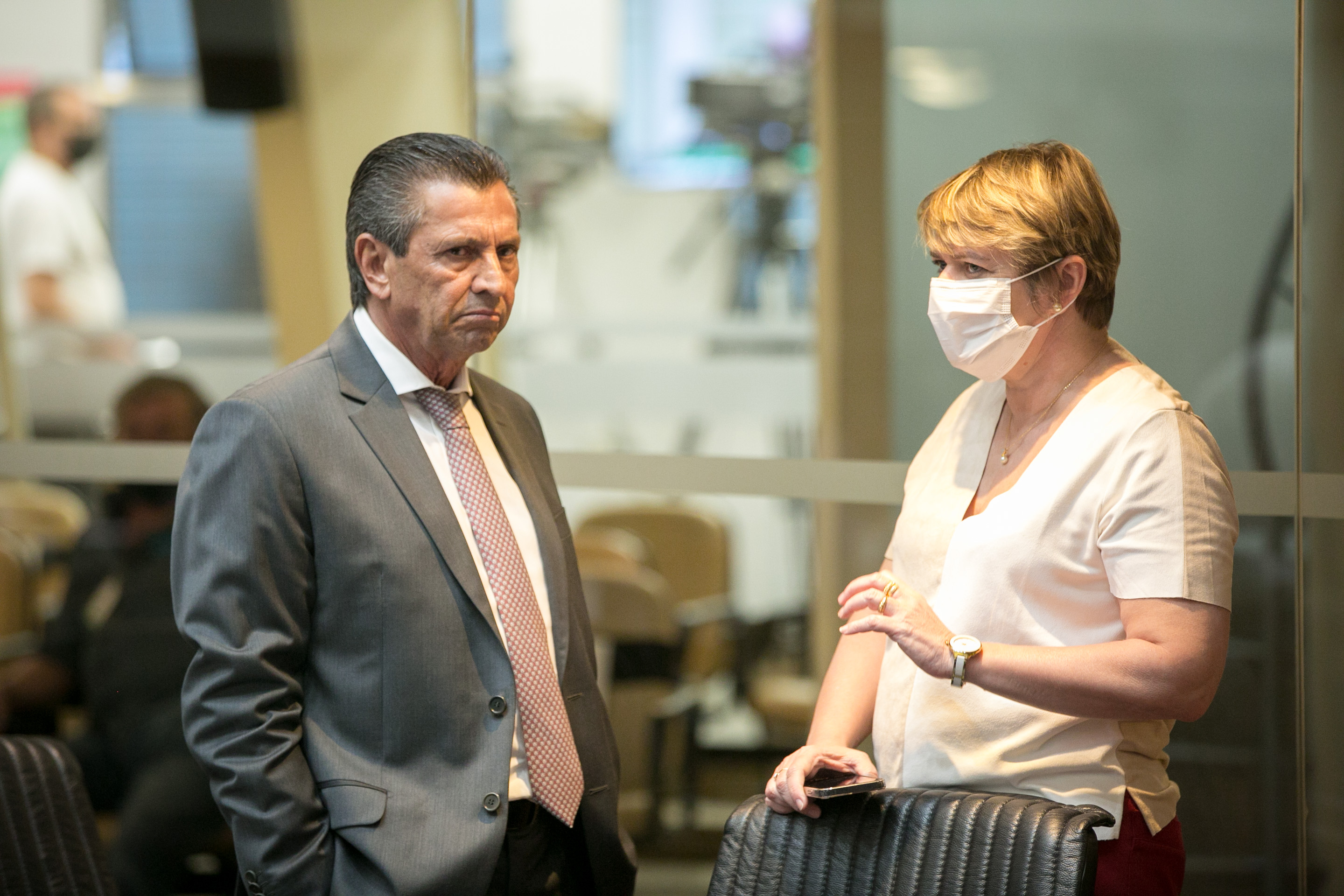 Deputado Julio Garcia (PSD) e Deputada Luciane Carminatti (PT)