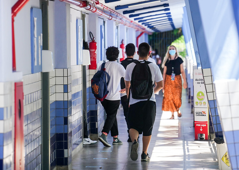 PL que concede bolsa a alunos do ensino médio já está em tramitação