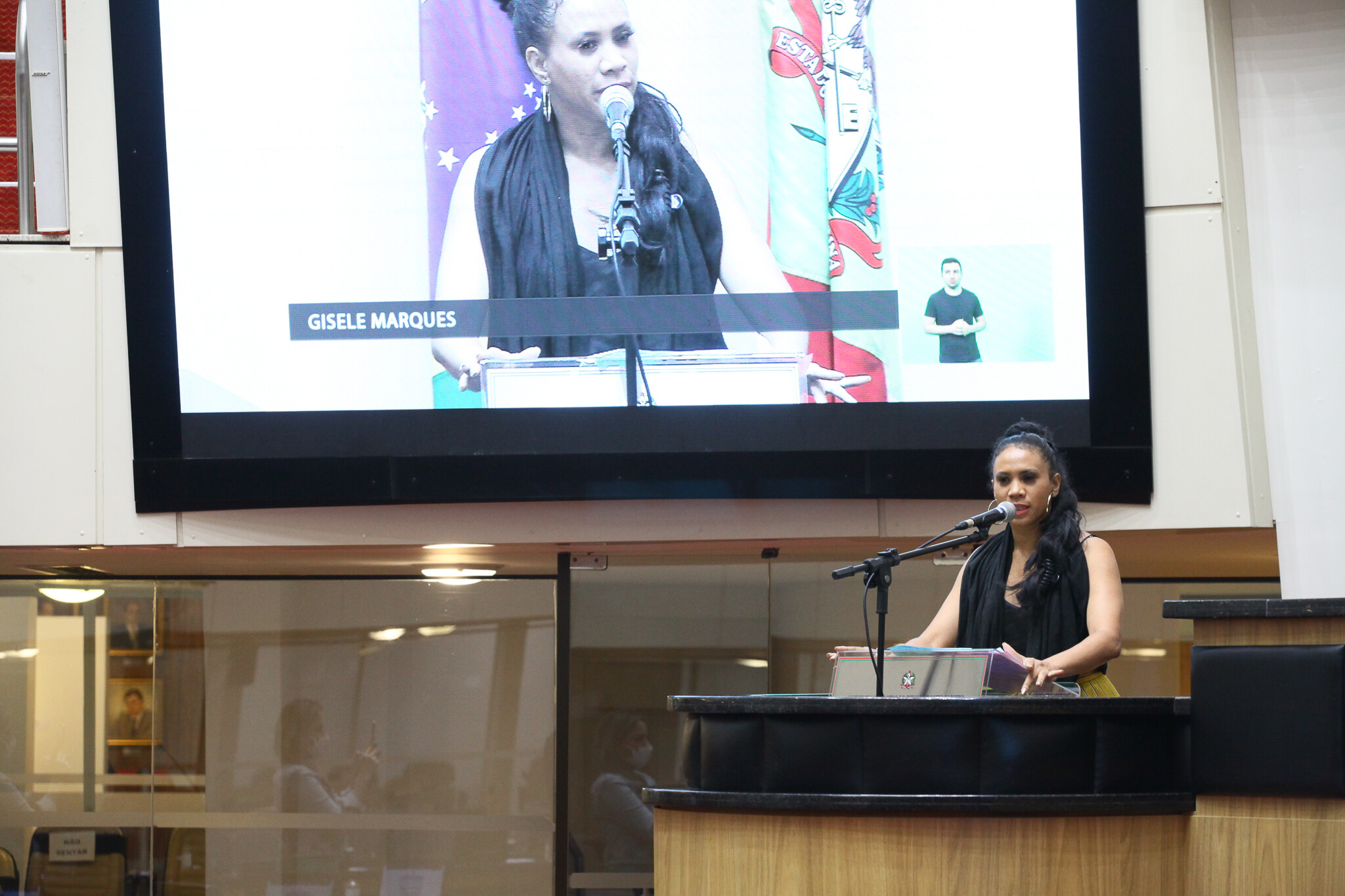 Giselle Marques pede criação de políticas públicas para negros e mulheres