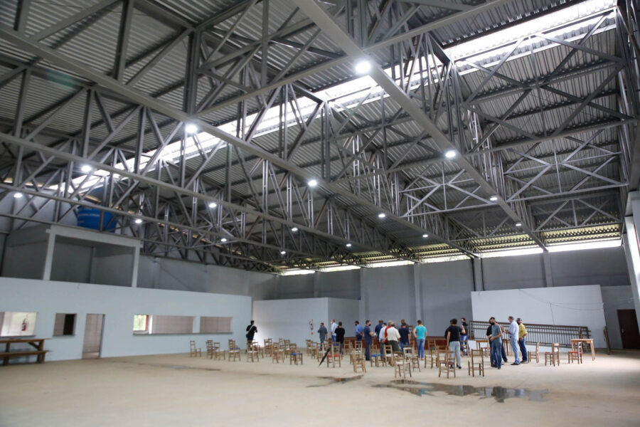 Depois: o novo salão da comunidade Sede Oldenburg