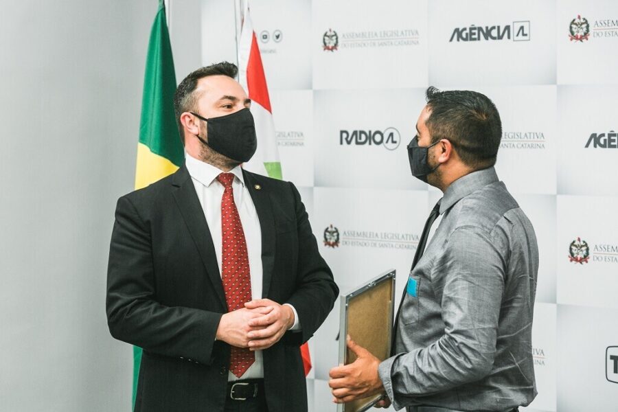 Moção de Aplausos - Dep. Marcius Machado - Fotógrafo Mycchel Legnaghi