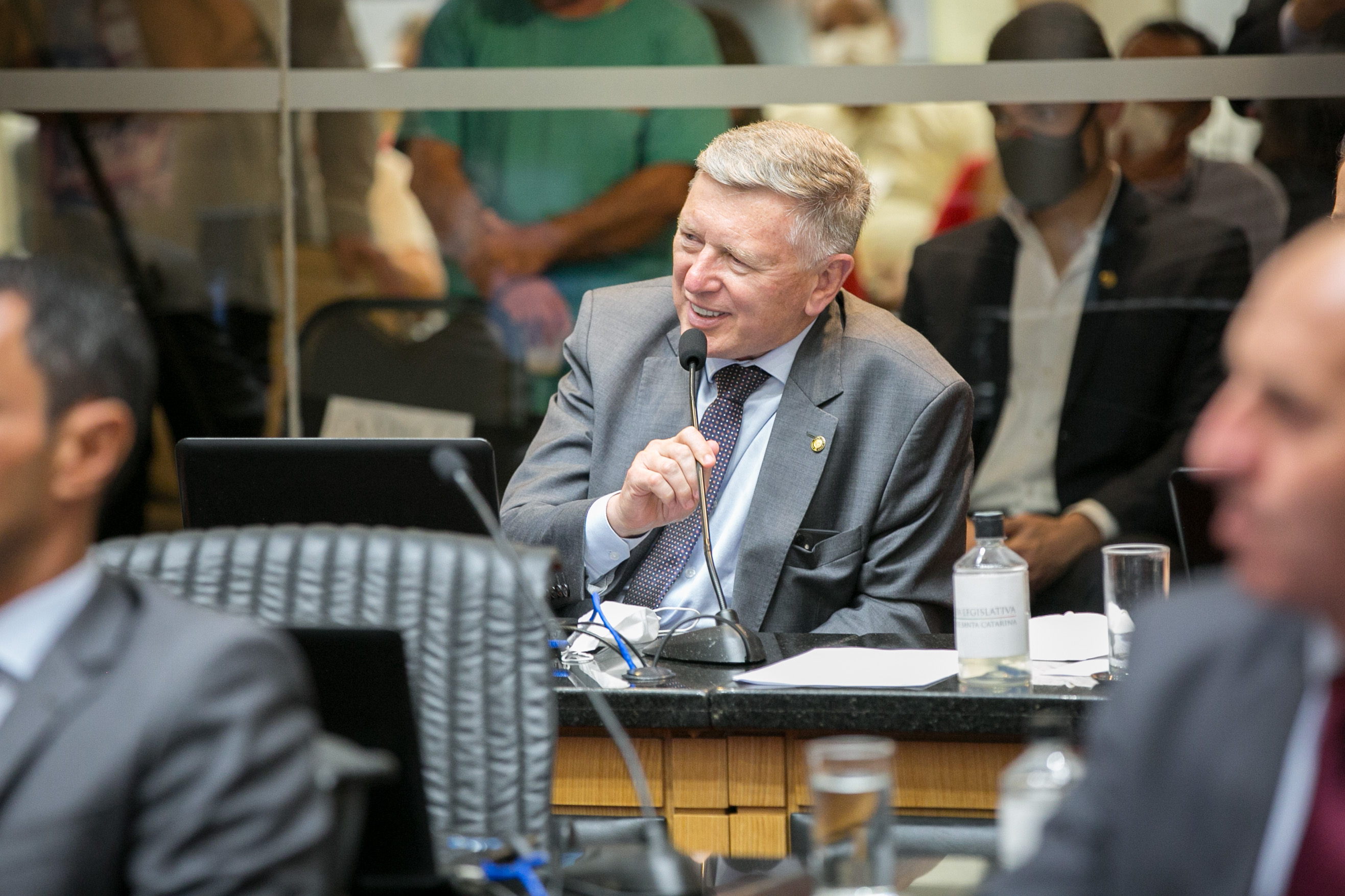 Deputado Milton Hobus (PSD)