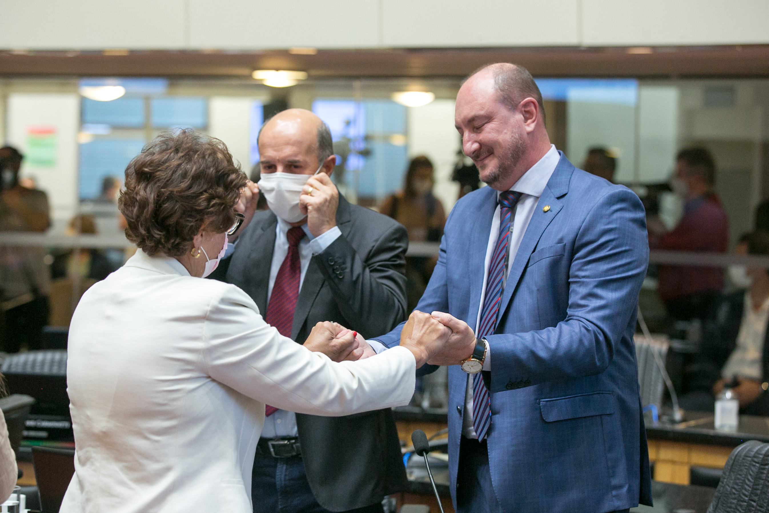 Deputada Dirce Heiderscheidt (MDB) e Deputado Mauro de Nadal (MDB)