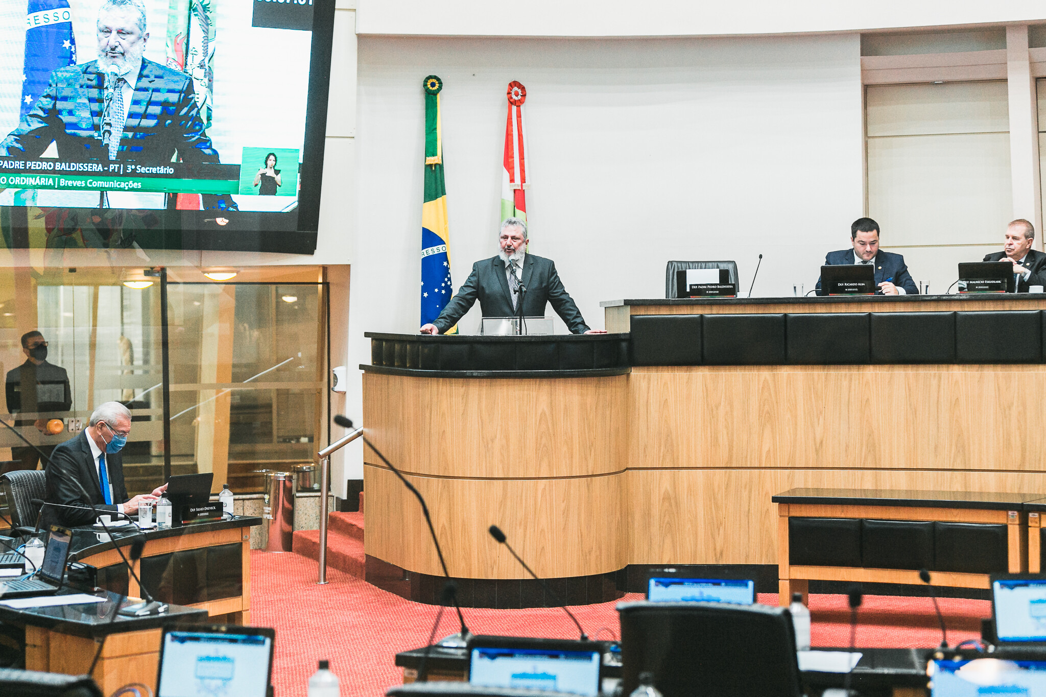 Deputados cobram políticas públicas permanentes de enfrentamento às estiagens
