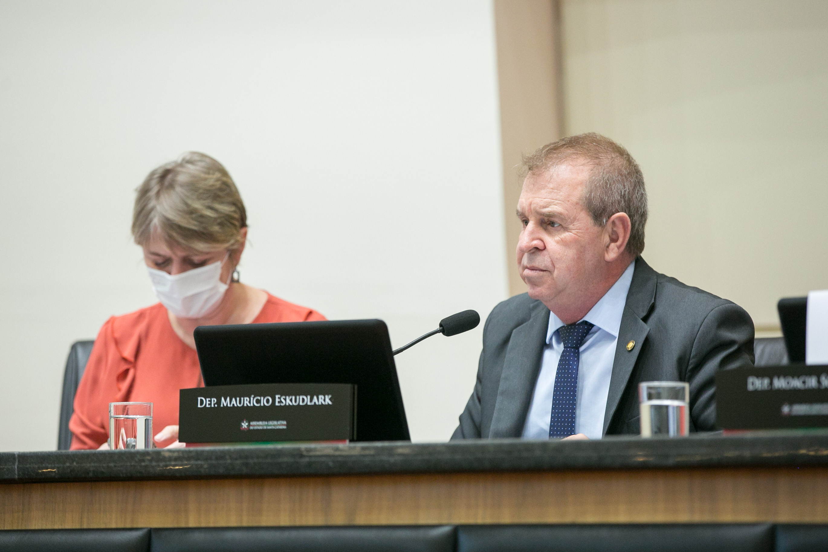 Deputada Luciane Carminatti (PT) e Deputado Maurício Eskudlark (PL)