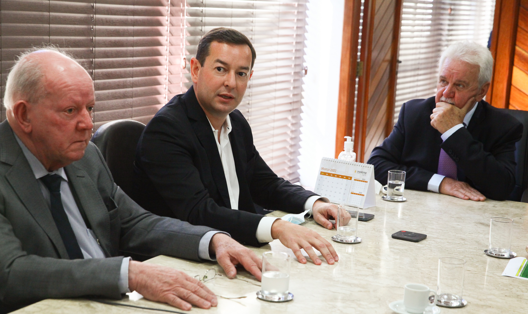 Reunião da Bancada do Oeste - Deputado Marcos Vieira (PSDB) e Secretário Eron Giordani