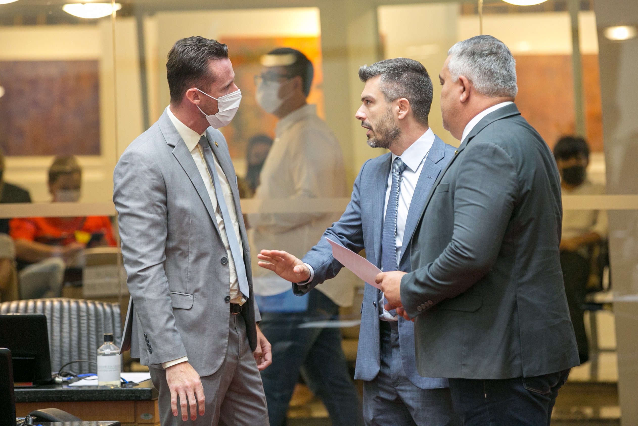 Deputado Fernando Krelling (MDB), Deputado Bruno Souza (NOVO) e Deputado Sargento Lima (PL)