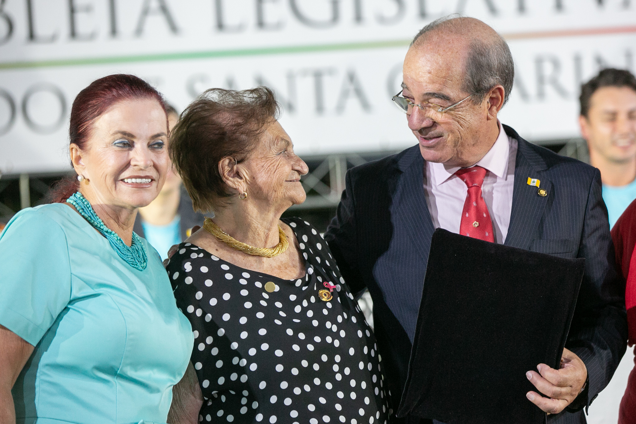 Deputado Celso Zuchi (PT) e Sra.  Dilsa Spengler acompanhada pelas filhas Marise, Marialva e Maria Clarisse