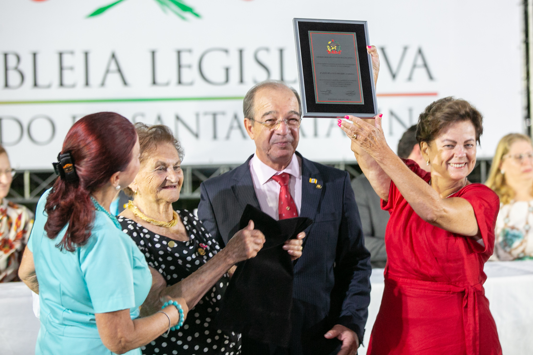Deputado Celso Zuchi (PT) e Sra.  Dilsa Spengler acompanhada pelas filhas Marise, Marialva e Maria Clarisse